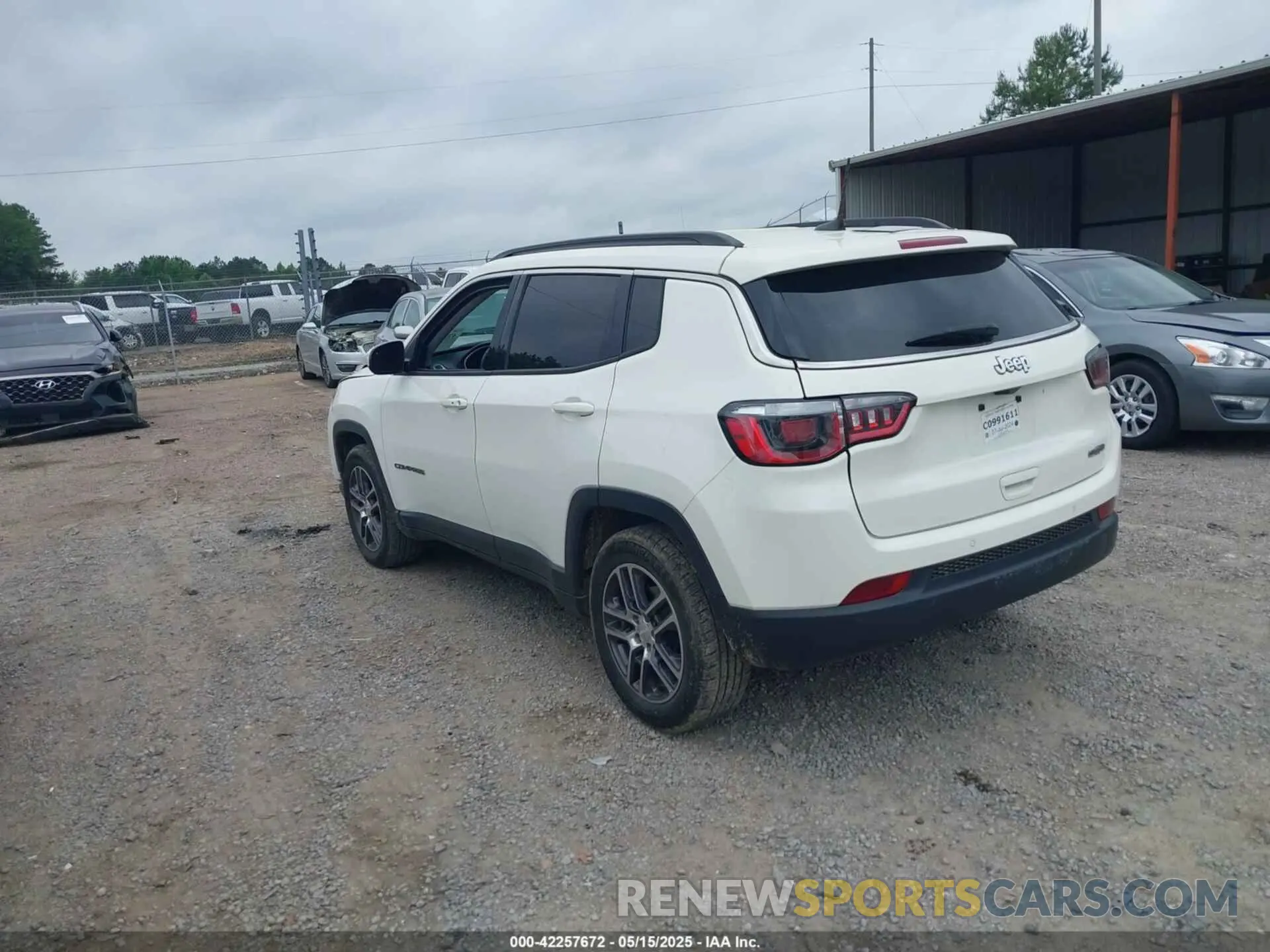 3 Фотография поврежденного автомобиля 3C4NJCBBXKT699338 JEEP COMPASS 2019