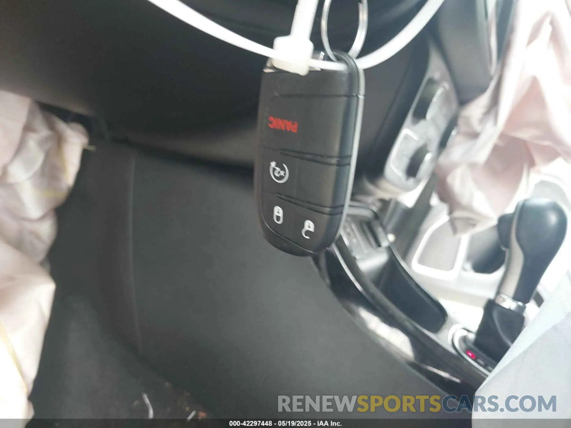 11 Фотография поврежденного автомобиля 3C4NJCCB1KT711312 JEEP COMPASS 2019