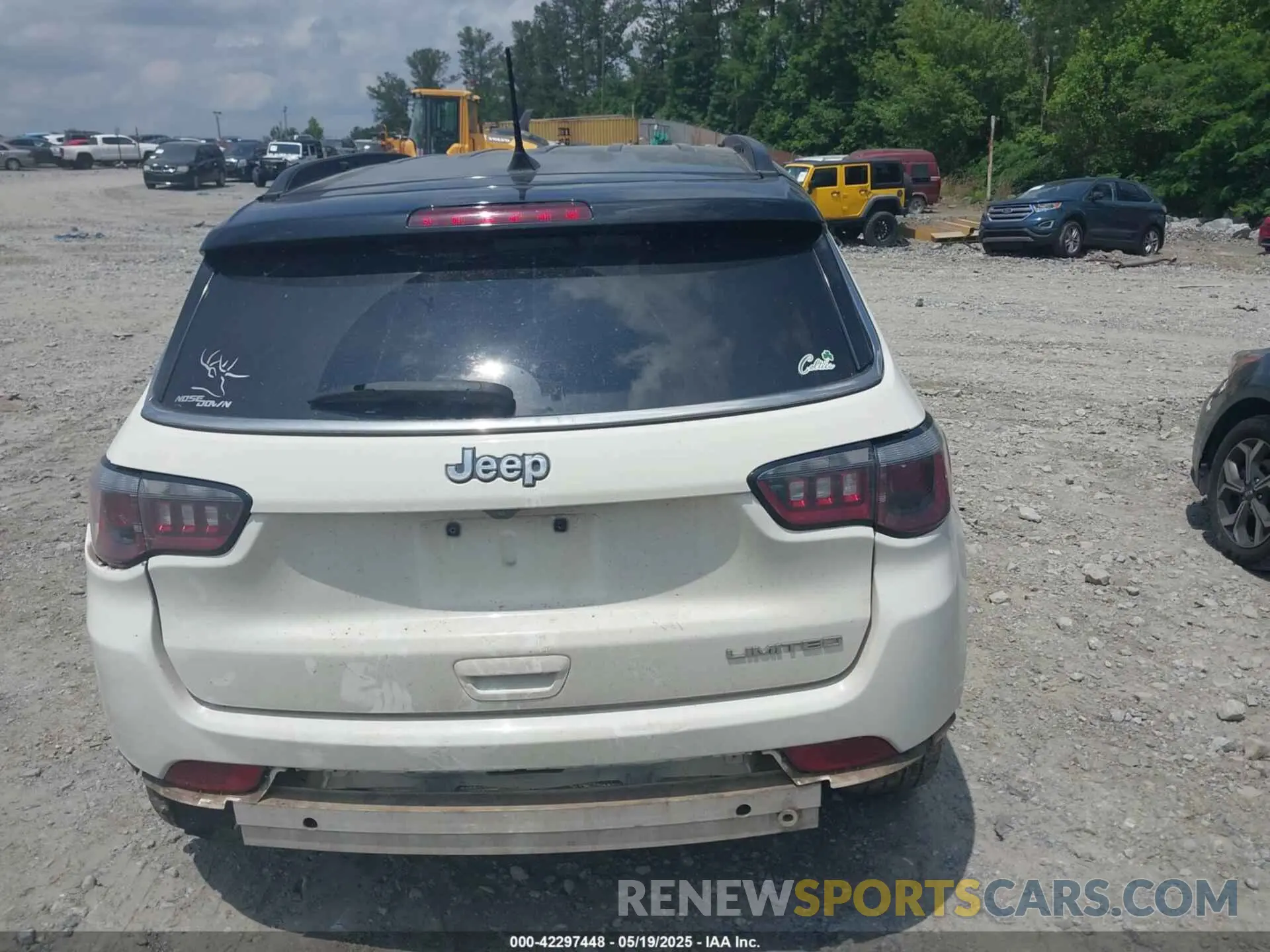 16 Фотография поврежденного автомобиля 3C4NJCCB1KT711312 JEEP COMPASS 2019