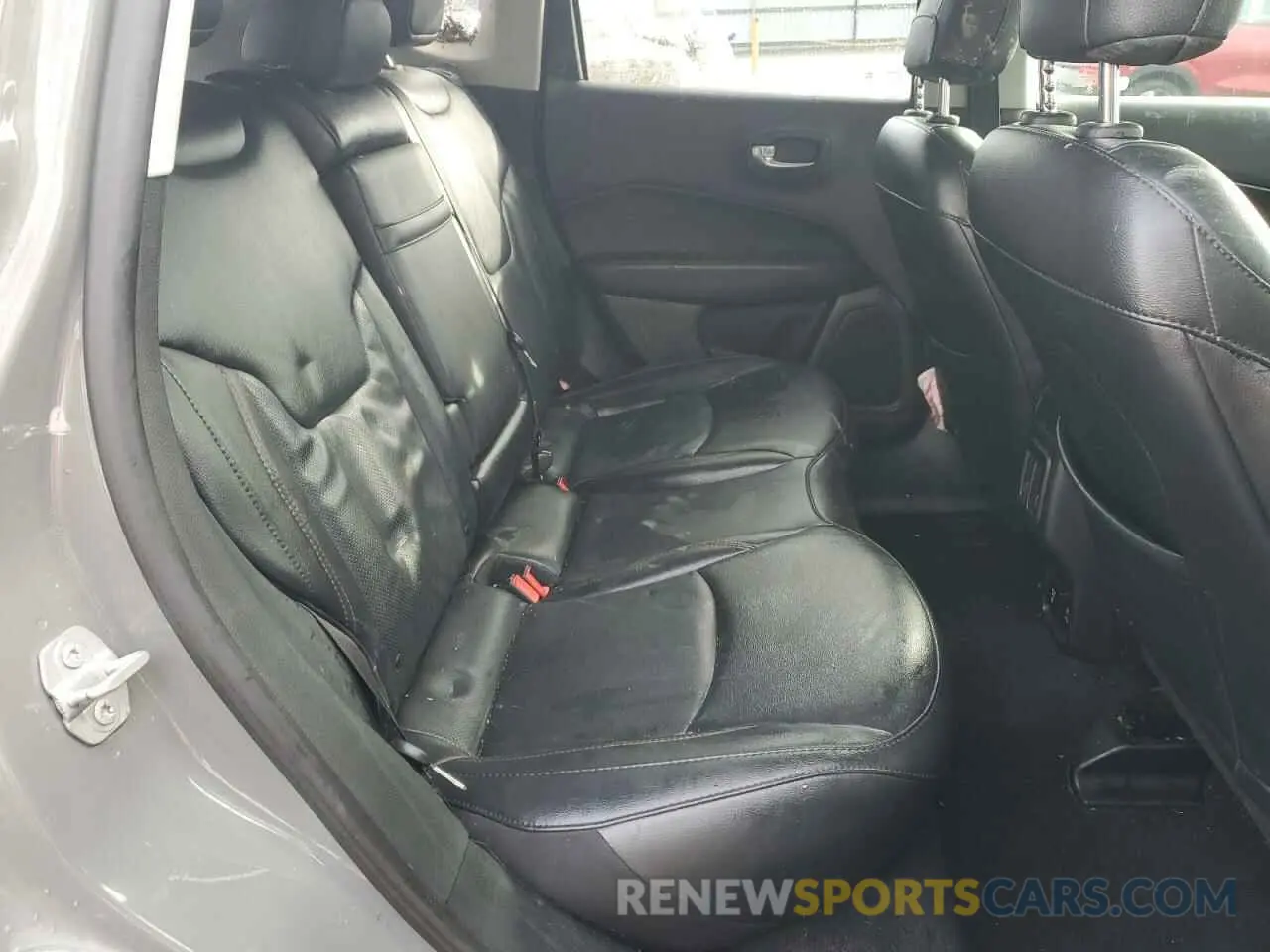 11 Фотография поврежденного автомобиля 3C4NJCCB1KT814763 JEEP COMPASS 2019