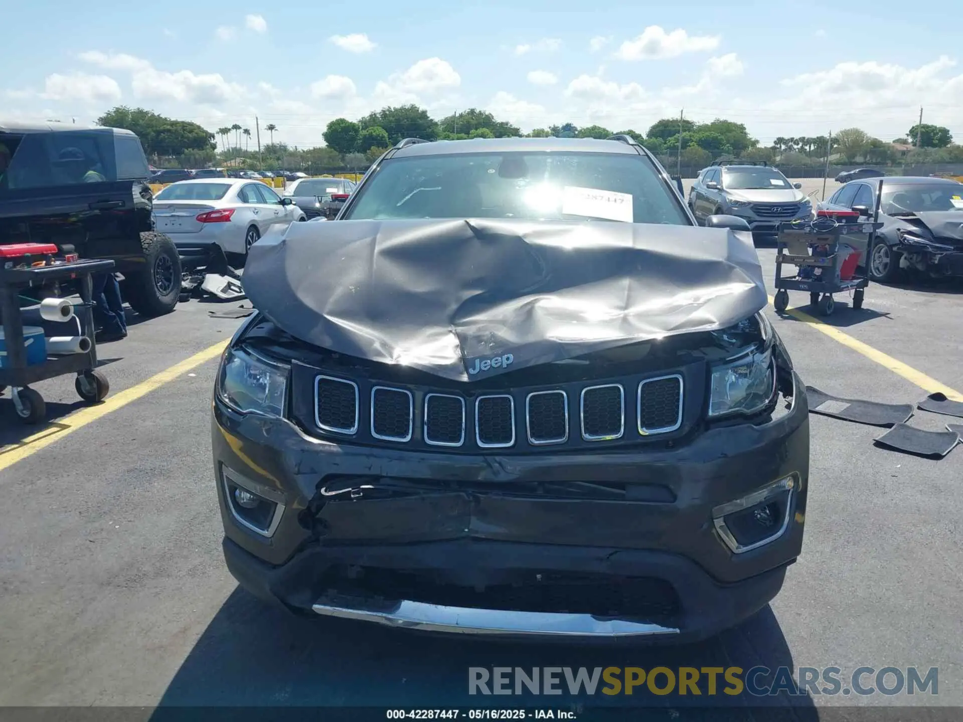 12 Фотография поврежденного автомобиля 3C4NJCCB2KT660077 JEEP COMPASS 2019