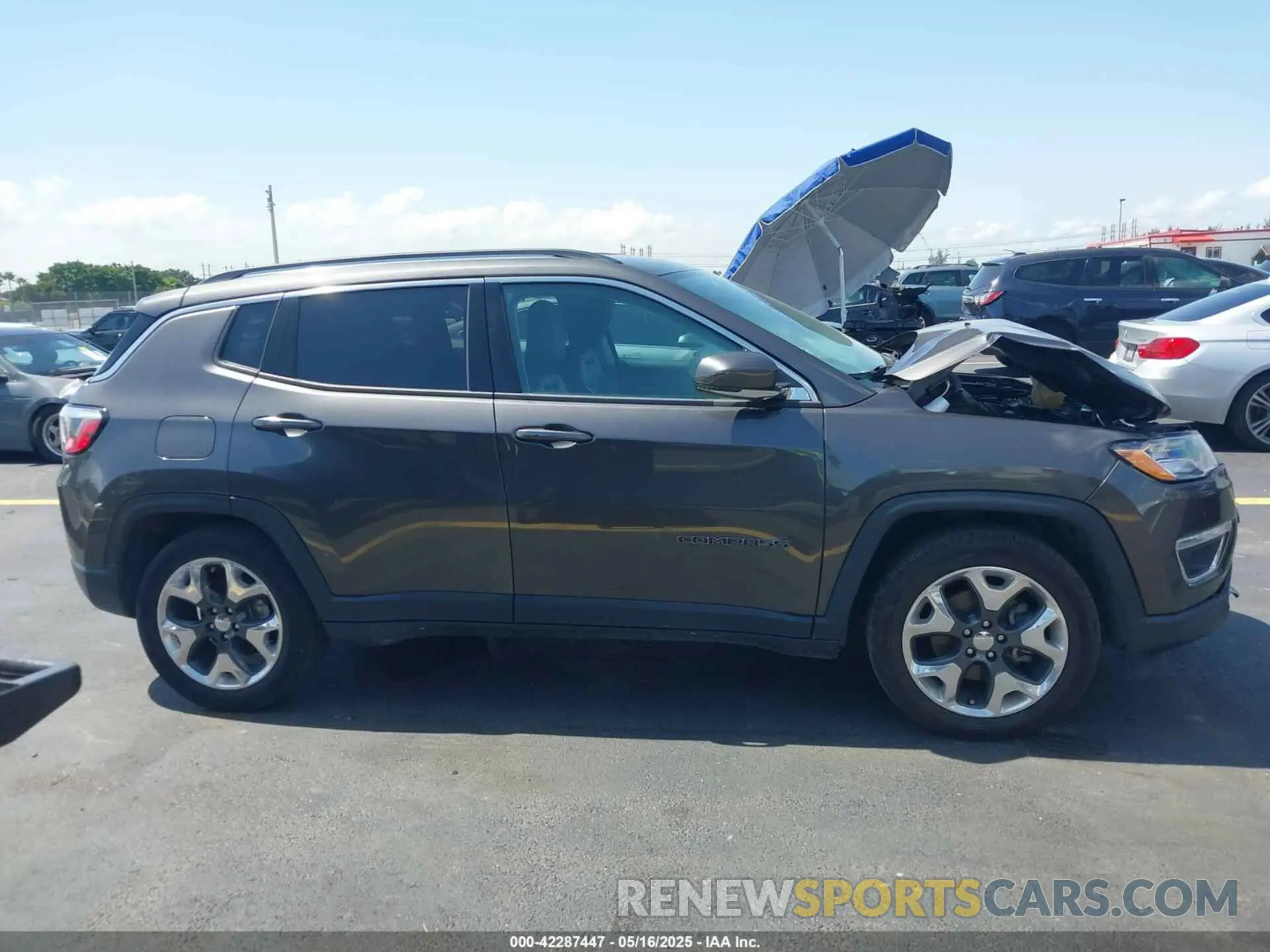 13 Фотография поврежденного автомобиля 3C4NJCCB2KT660077 JEEP COMPASS 2019
