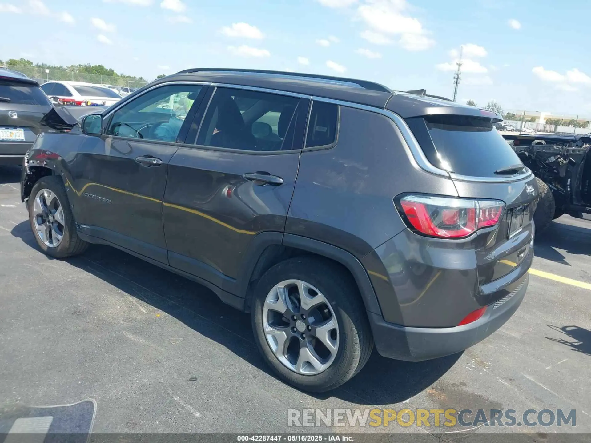 3 Фотография поврежденного автомобиля 3C4NJCCB2KT660077 JEEP COMPASS 2019