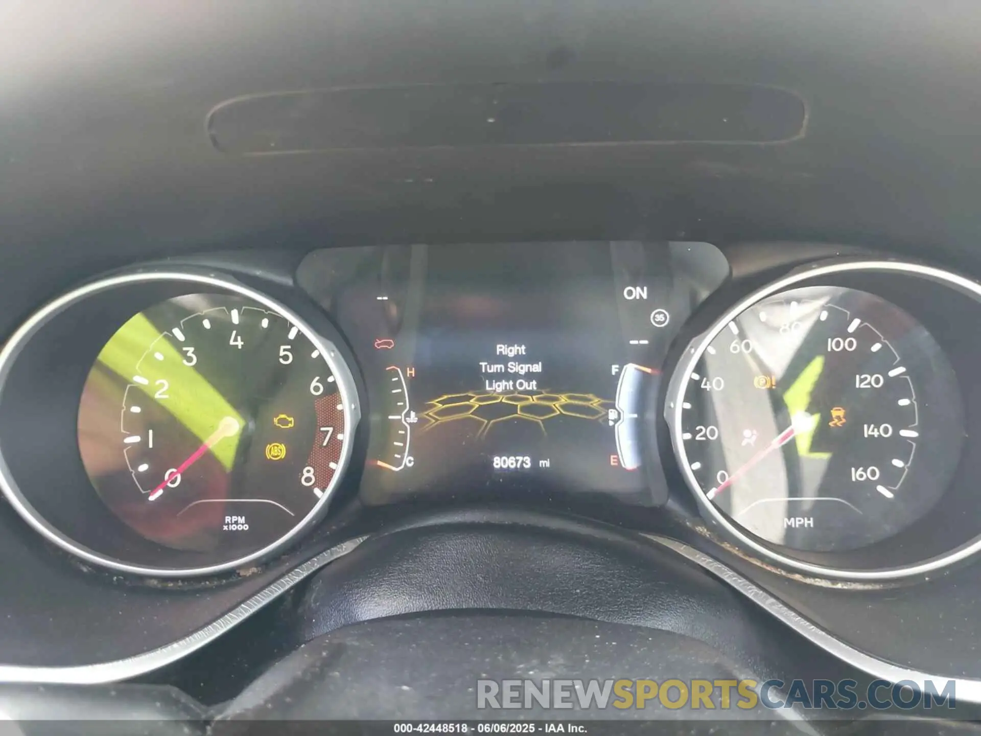 7 Photograph of a damaged car 3C4NJCCB4KT725835 JEEP COMPASS 2019
