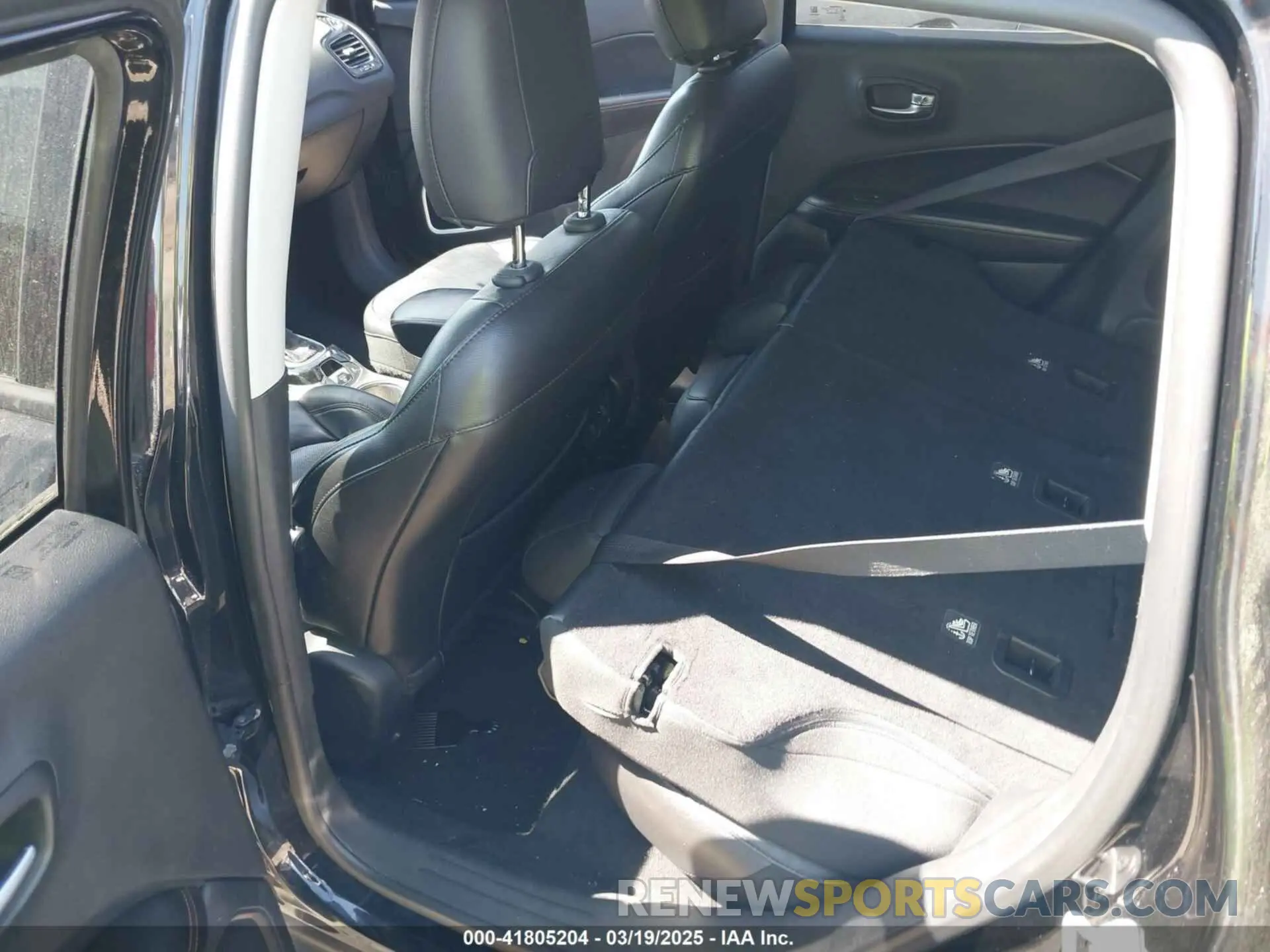 8 Фотография поврежденного автомобиля 3C4NJCCB5KT667265 JEEP COMPASS 2019