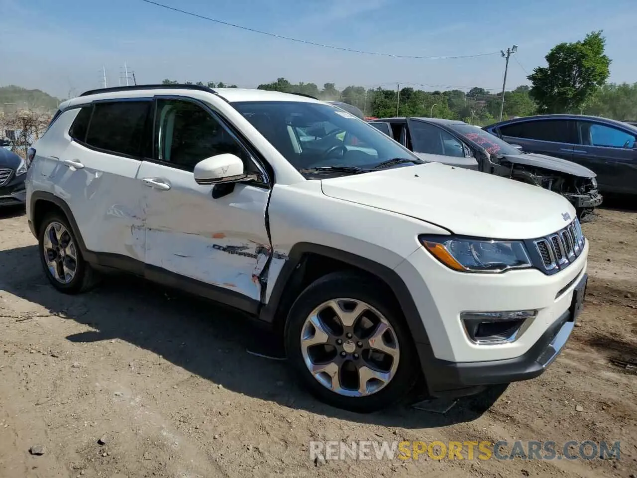 4 Photograph of a damaged car 3C4NJCCB7KT676324 JEEP COMPASS 2019