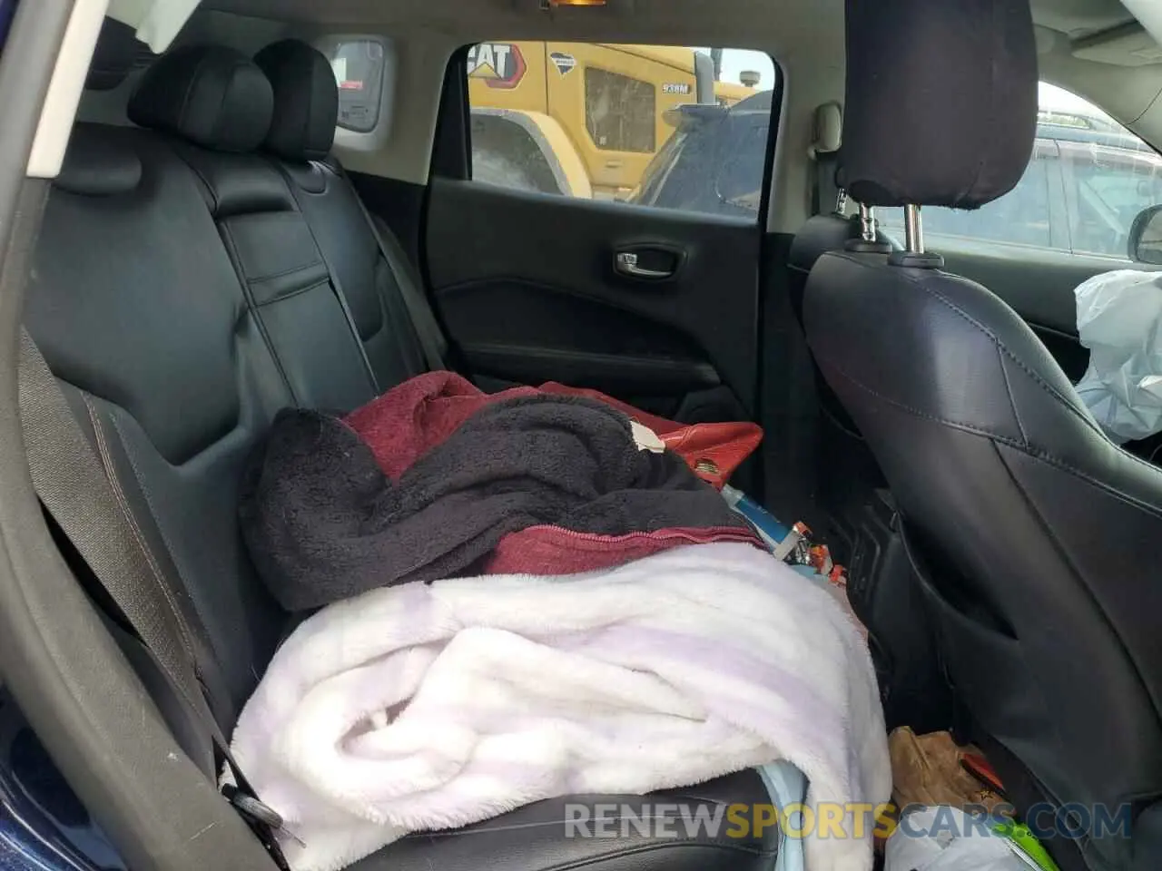 10 Фотография поврежденного автомобиля 3C4NJCCB8KT649391 JEEP COMPASS 2019