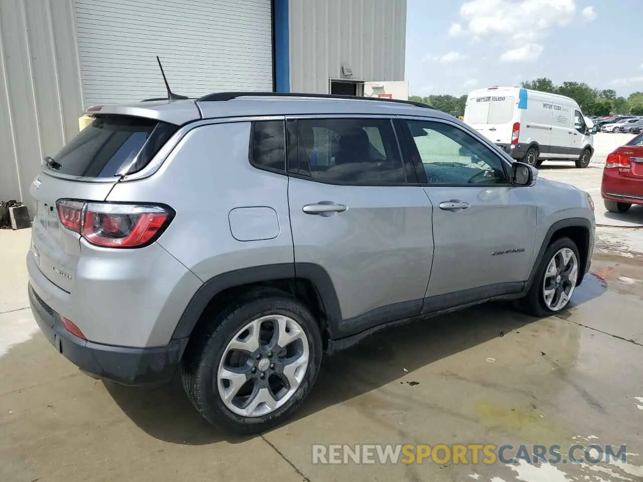 3 Photograph of a damaged car 3C4NJCCB8KT675599 JEEP COMPASS 2019