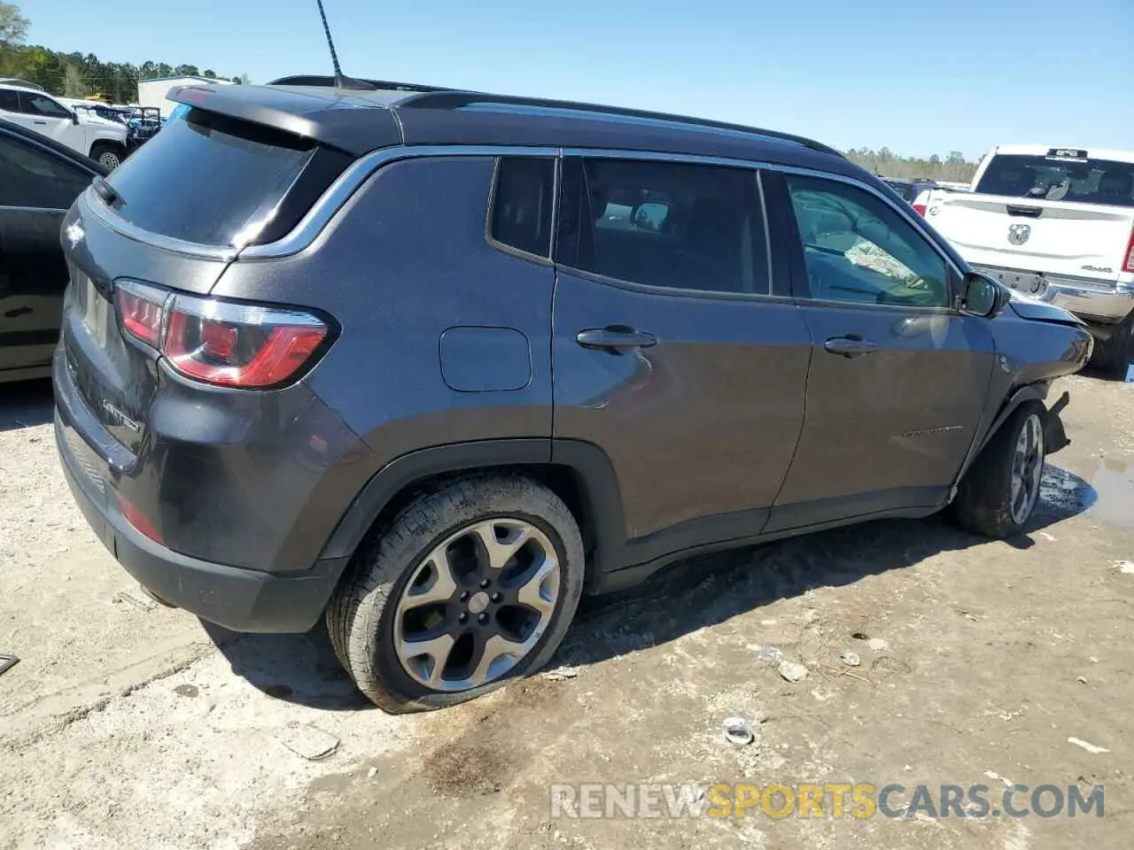 3 Photograph of a damaged car 3C4NJCCB9KT662358 JEEP COMPASS 2019