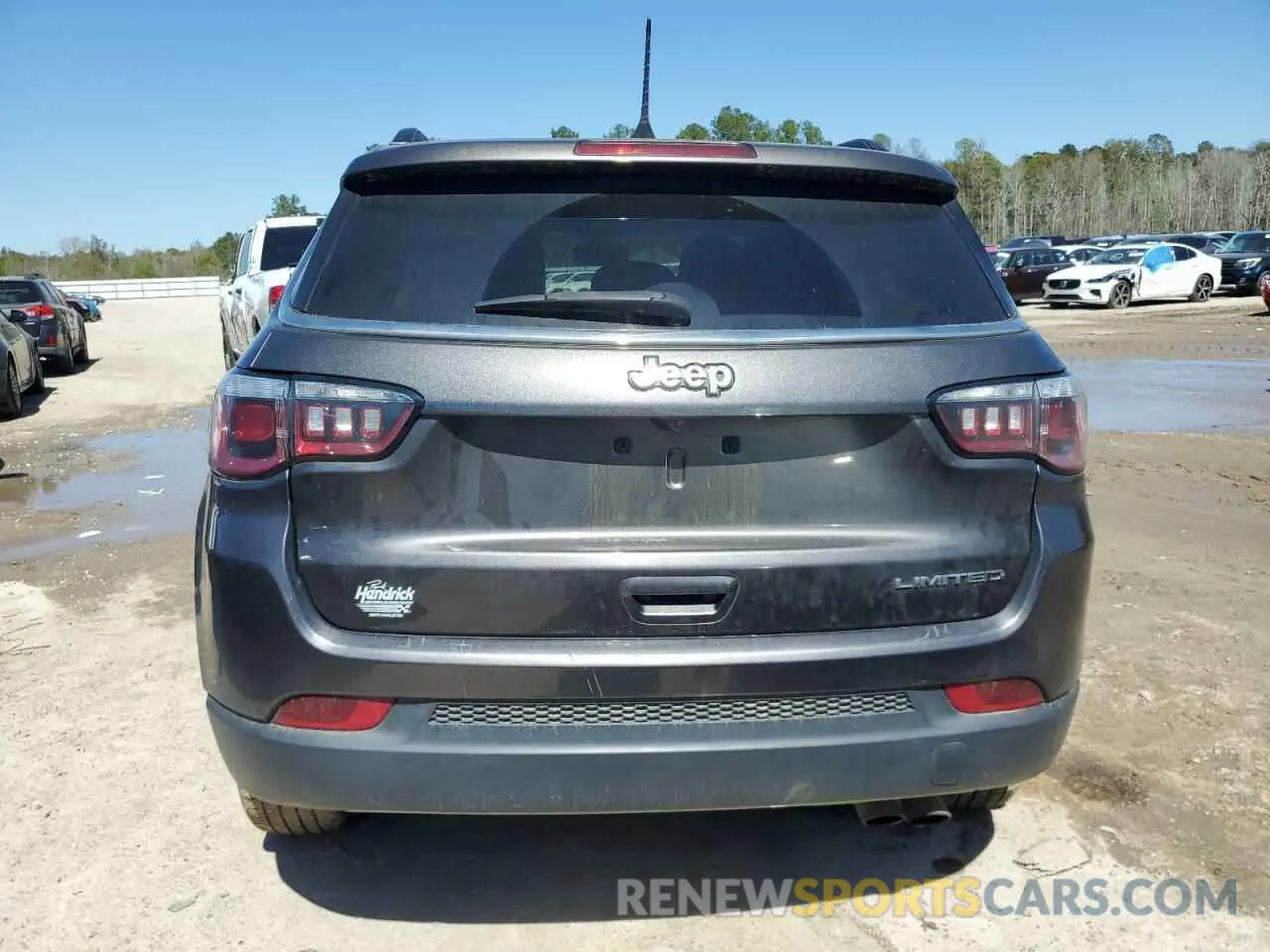 6 Photograph of a damaged car 3C4NJCCB9KT662358 JEEP COMPASS 2019