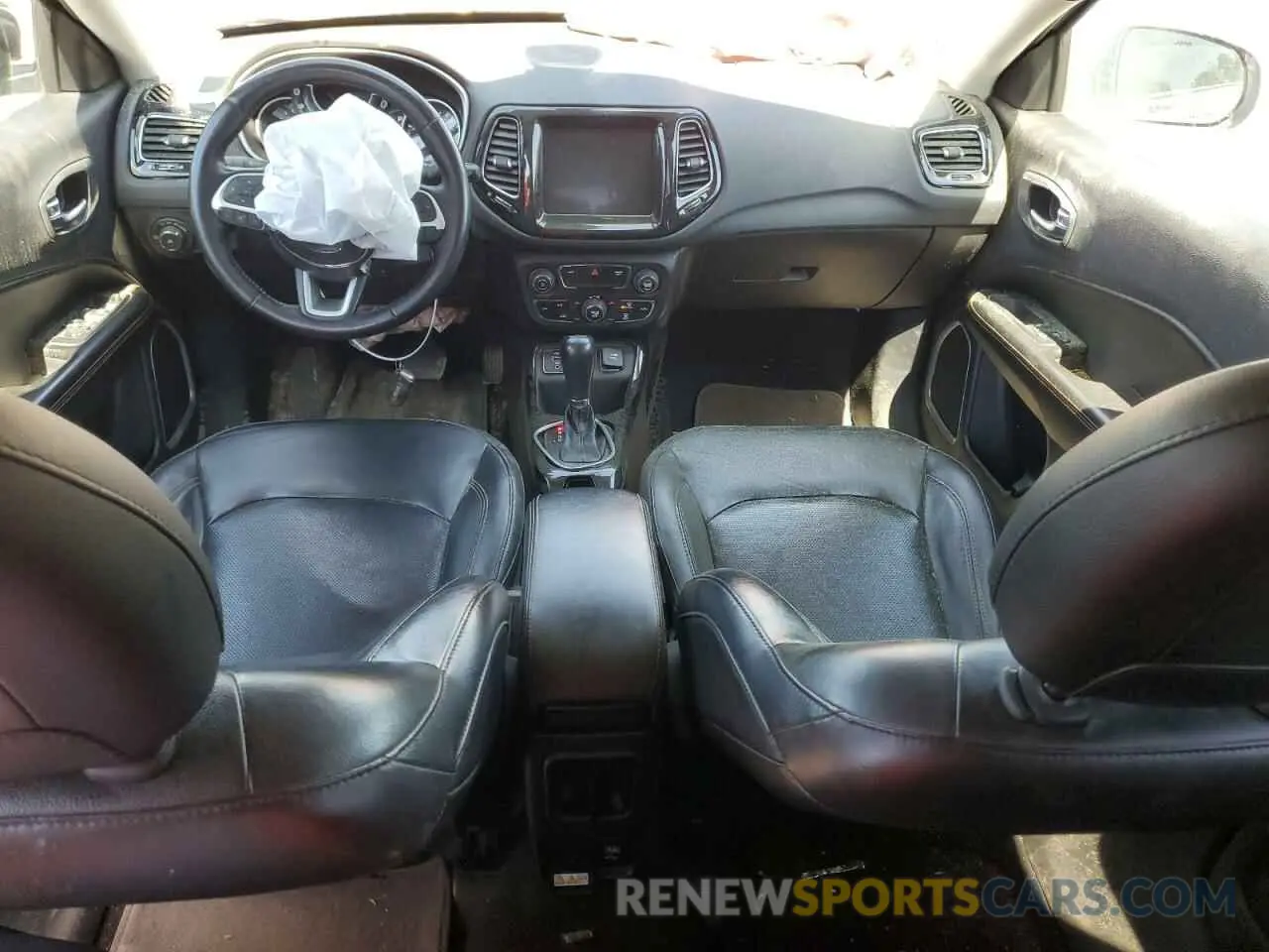8 Photograph of a damaged car 3C4NJCCB9KT662358 JEEP COMPASS 2019