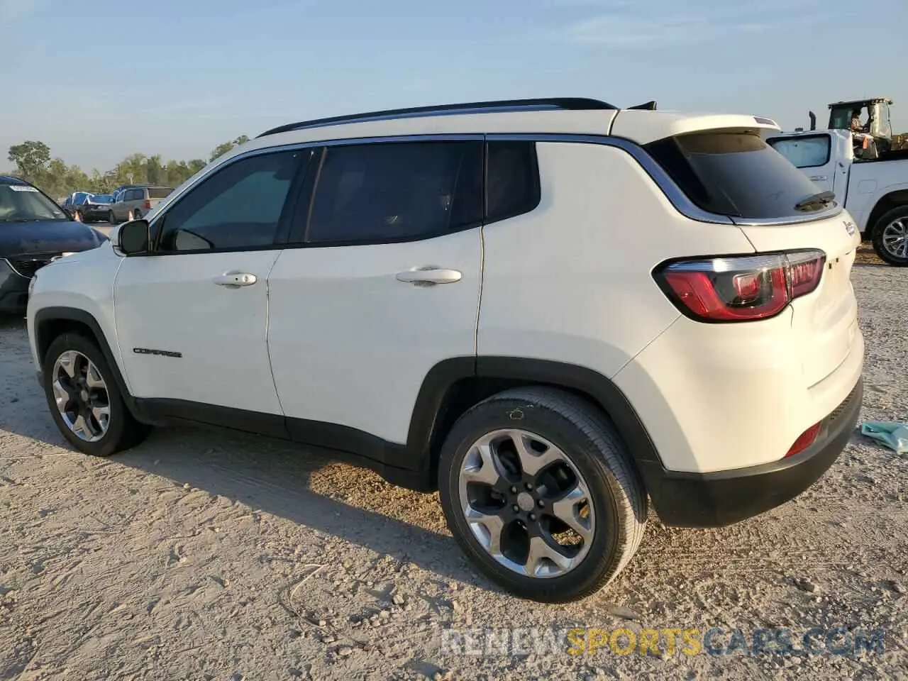 2 Photograph of a damaged car 3C4NJCCB9KT662621 JEEP COMPASS 2019