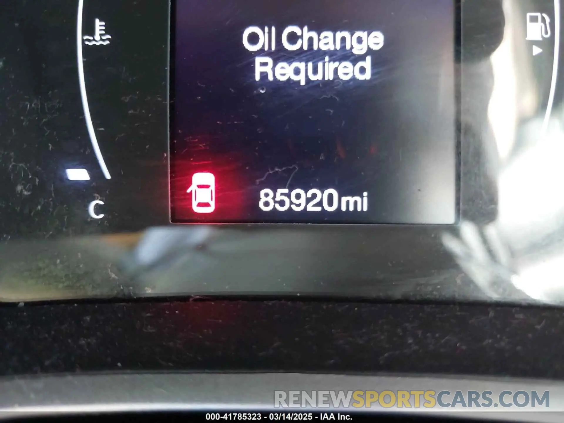 15 Photograph of a damaged car 3C4NJDAB0KT703016 JEEP COMPASS 2019