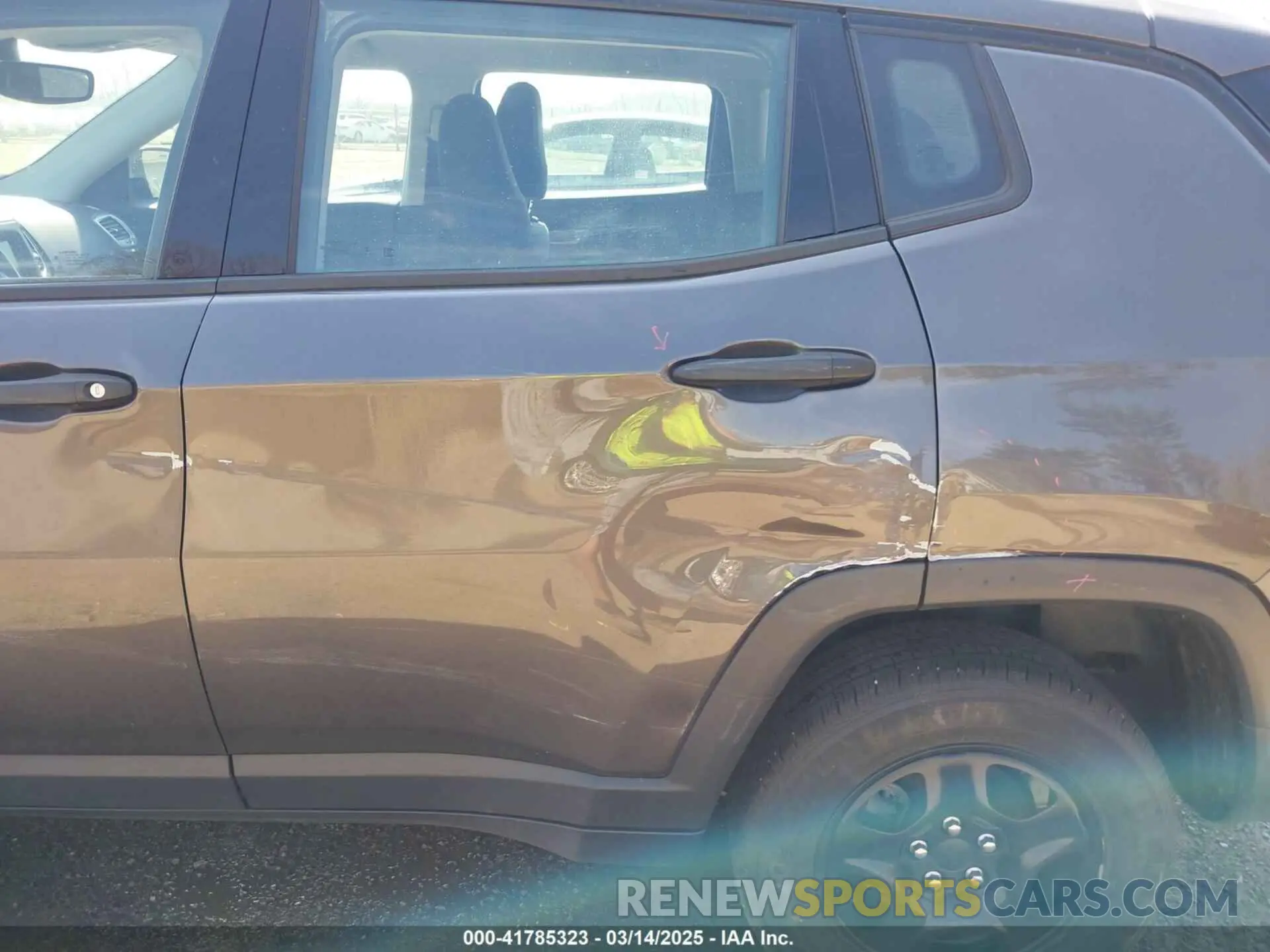 19 Photograph of a damaged car 3C4NJDAB0KT703016 JEEP COMPASS 2019
