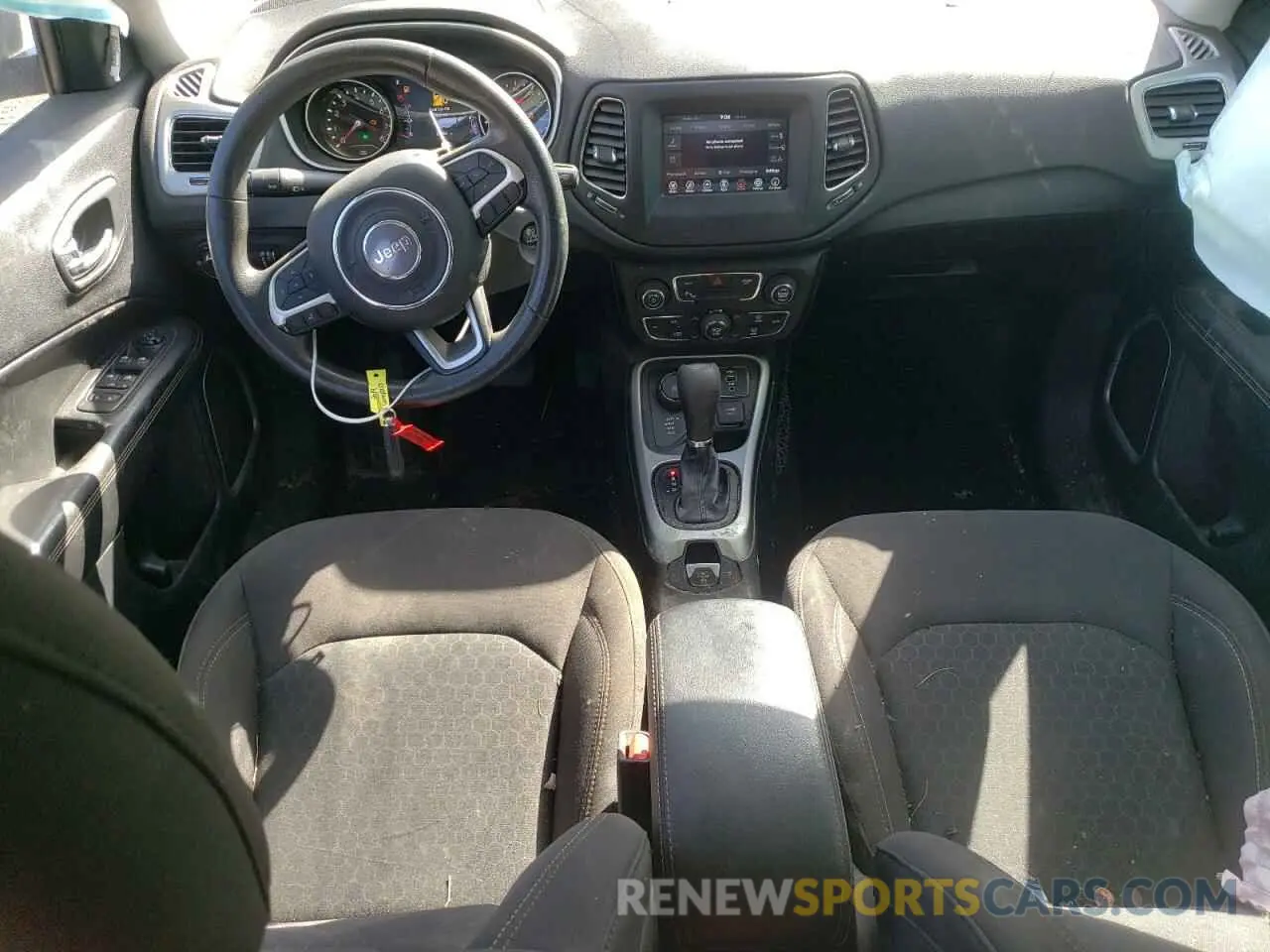 8 Фотография поврежденного автомобиля 3C4NJDAB1KT802816 JEEP COMPASS 2019