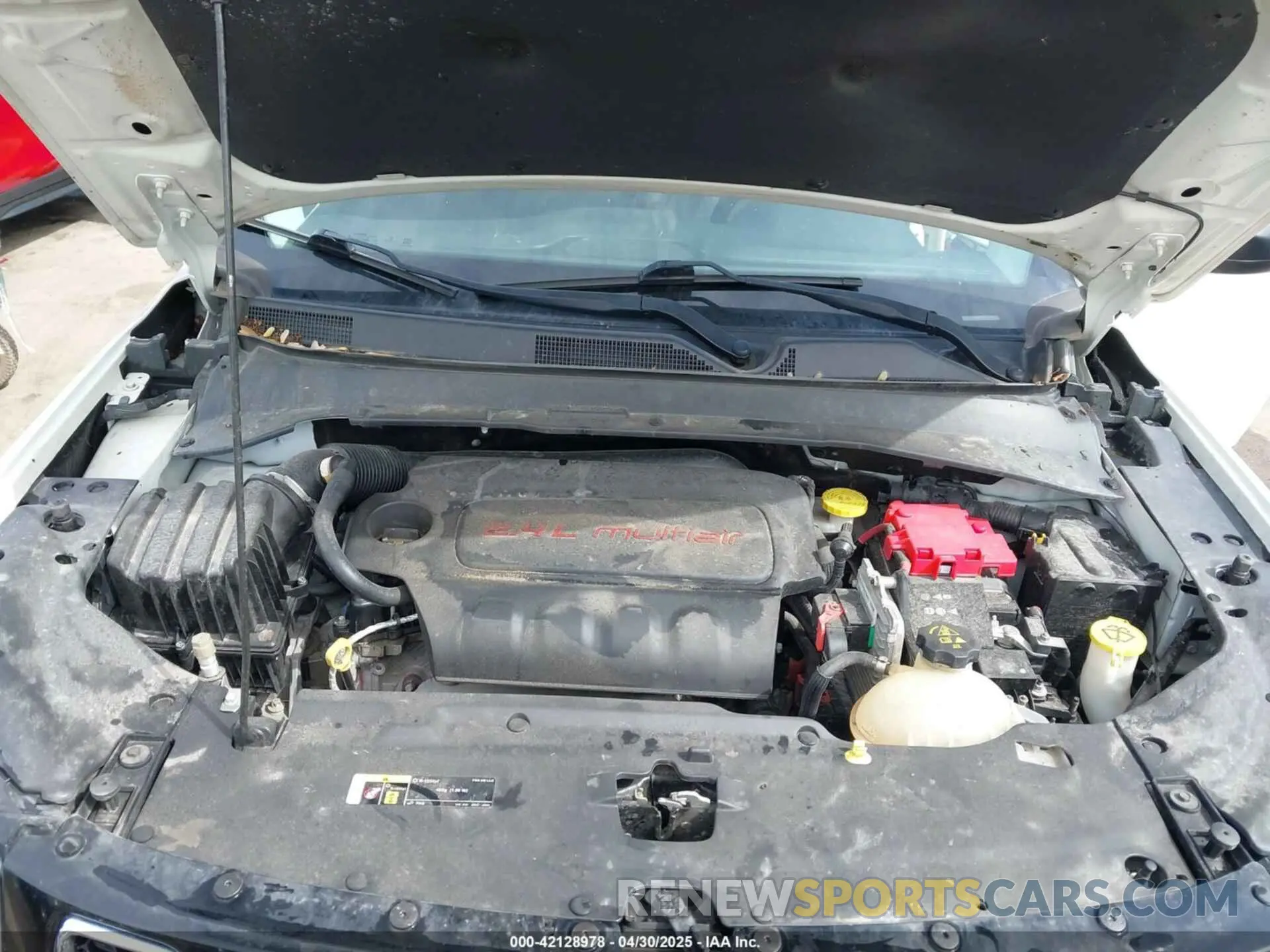 10 Photograph of a damaged car 3C4NJDAB7KT629707 JEEP COMPASS 2019