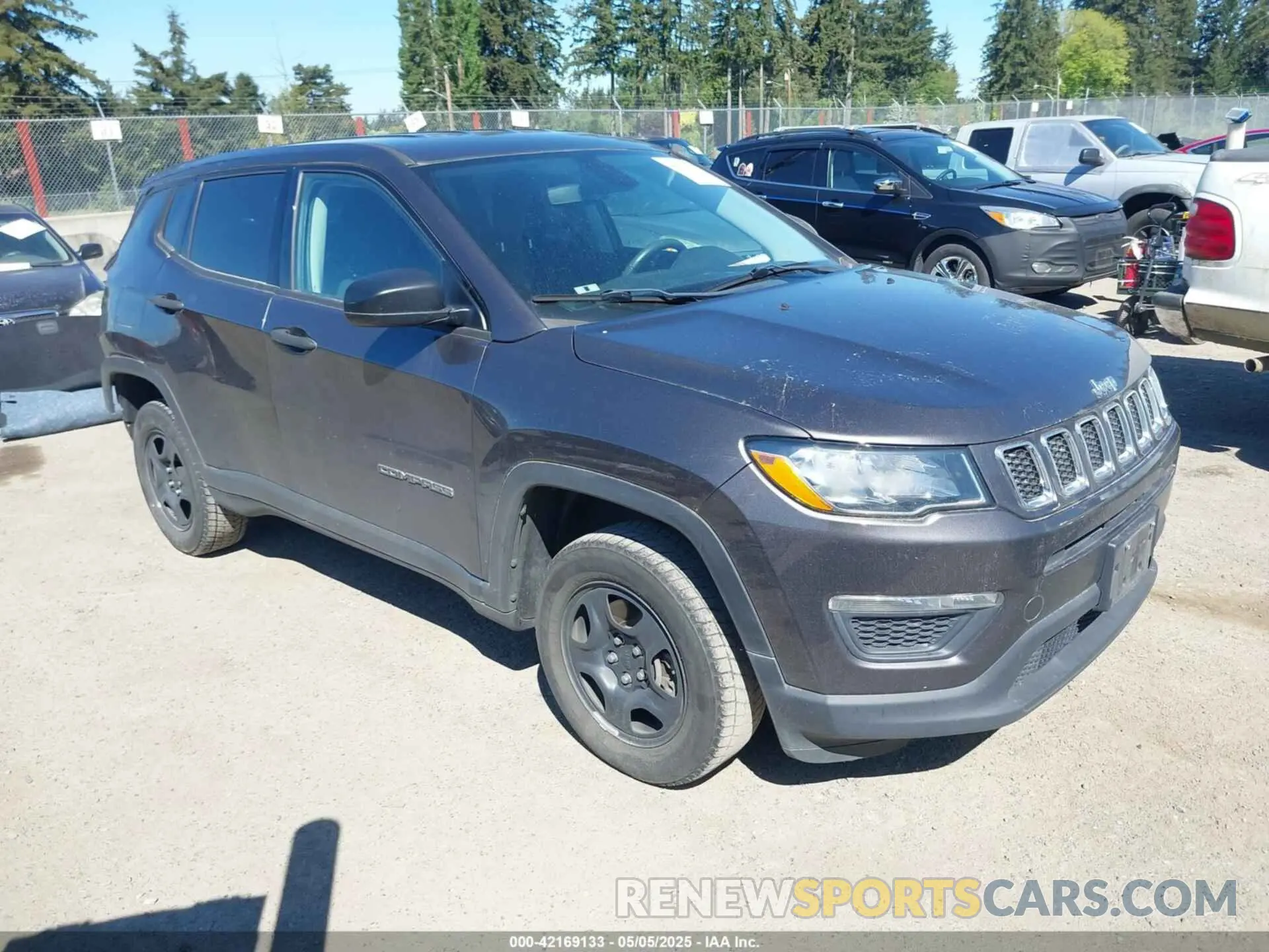 1 Photograph of a damaged car 3C4NJDAB8KT595602 JEEP COMPASS 2019