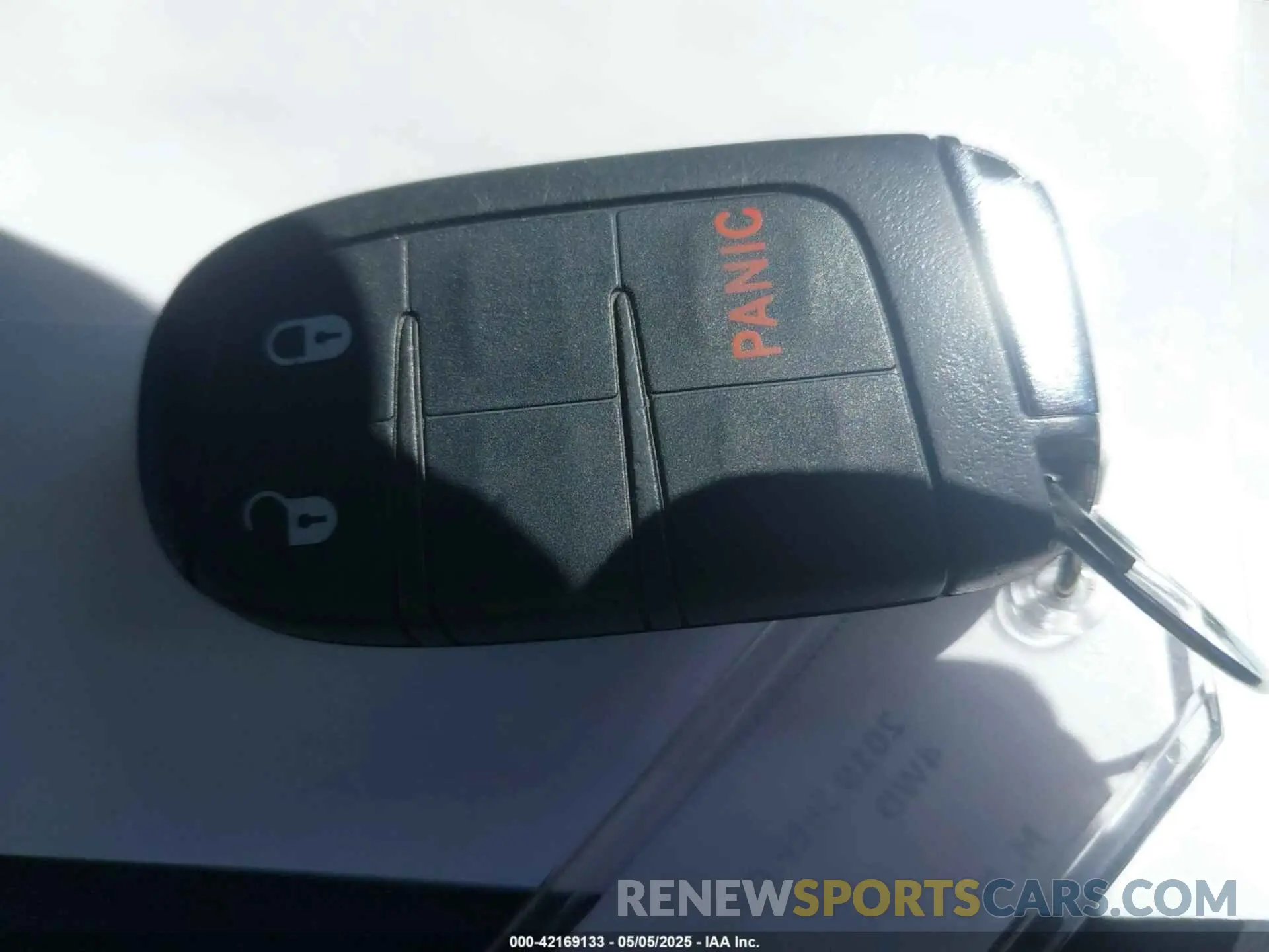 11 Photograph of a damaged car 3C4NJDAB8KT595602 JEEP COMPASS 2019