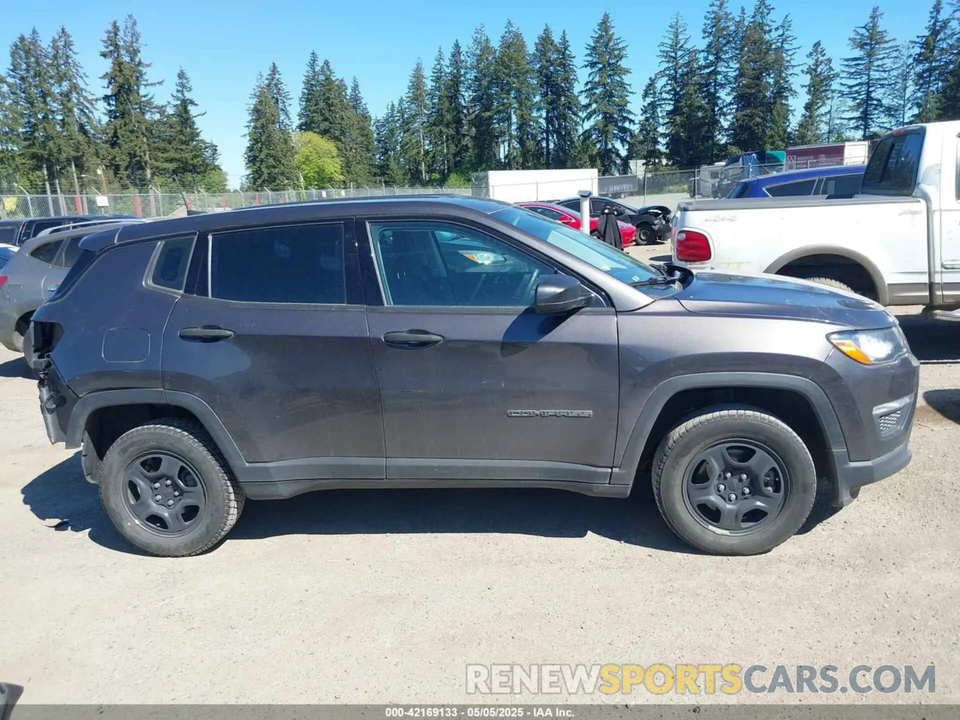 14 Photograph of a damaged car 3C4NJDAB8KT595602 JEEP COMPASS 2019
