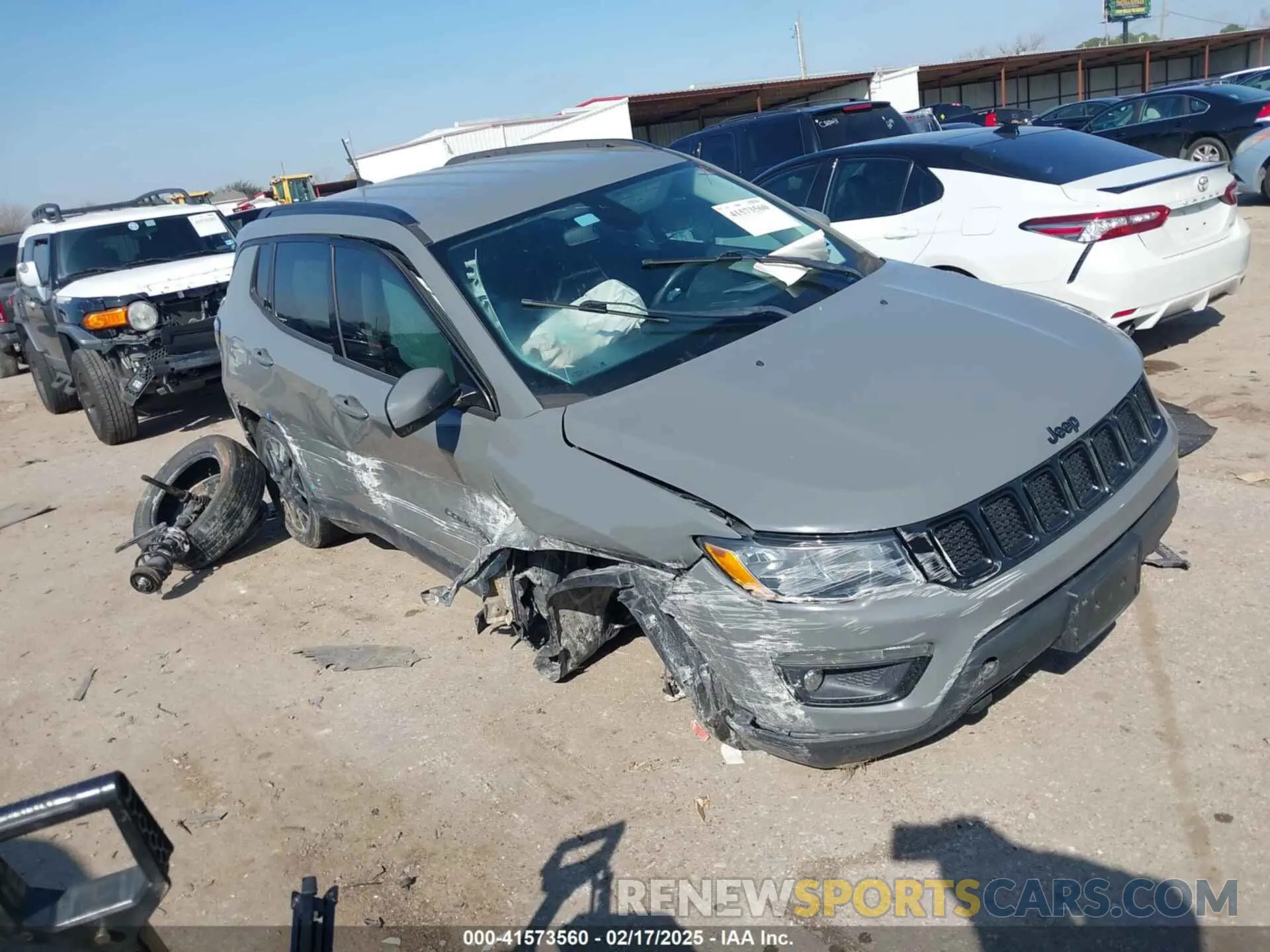 1 Фотография поврежденного автомобиля 3C4NJDABXKT847866 JEEP COMPASS 2019