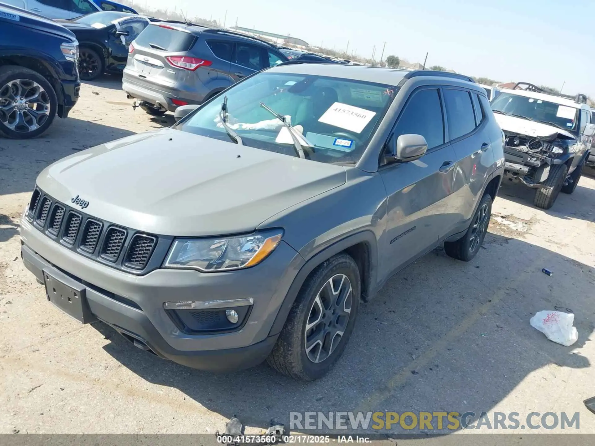 2 Фотография поврежденного автомобиля 3C4NJDABXKT847866 JEEP COMPASS 2019