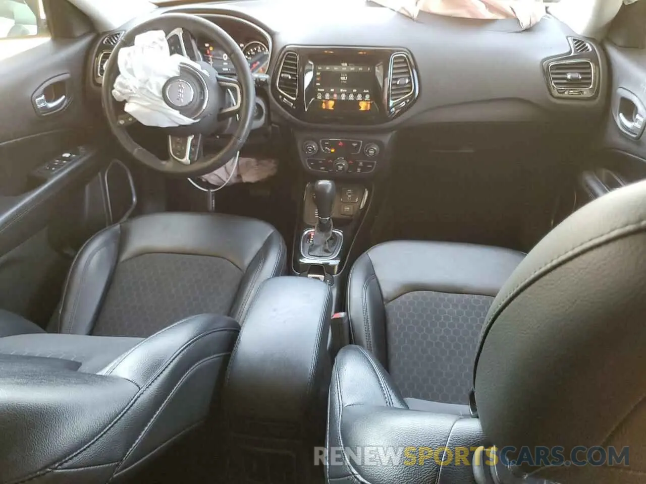 8 Фотография поврежденного автомобиля 3C4NJDBB0KT674695 JEEP COMPASS 2019