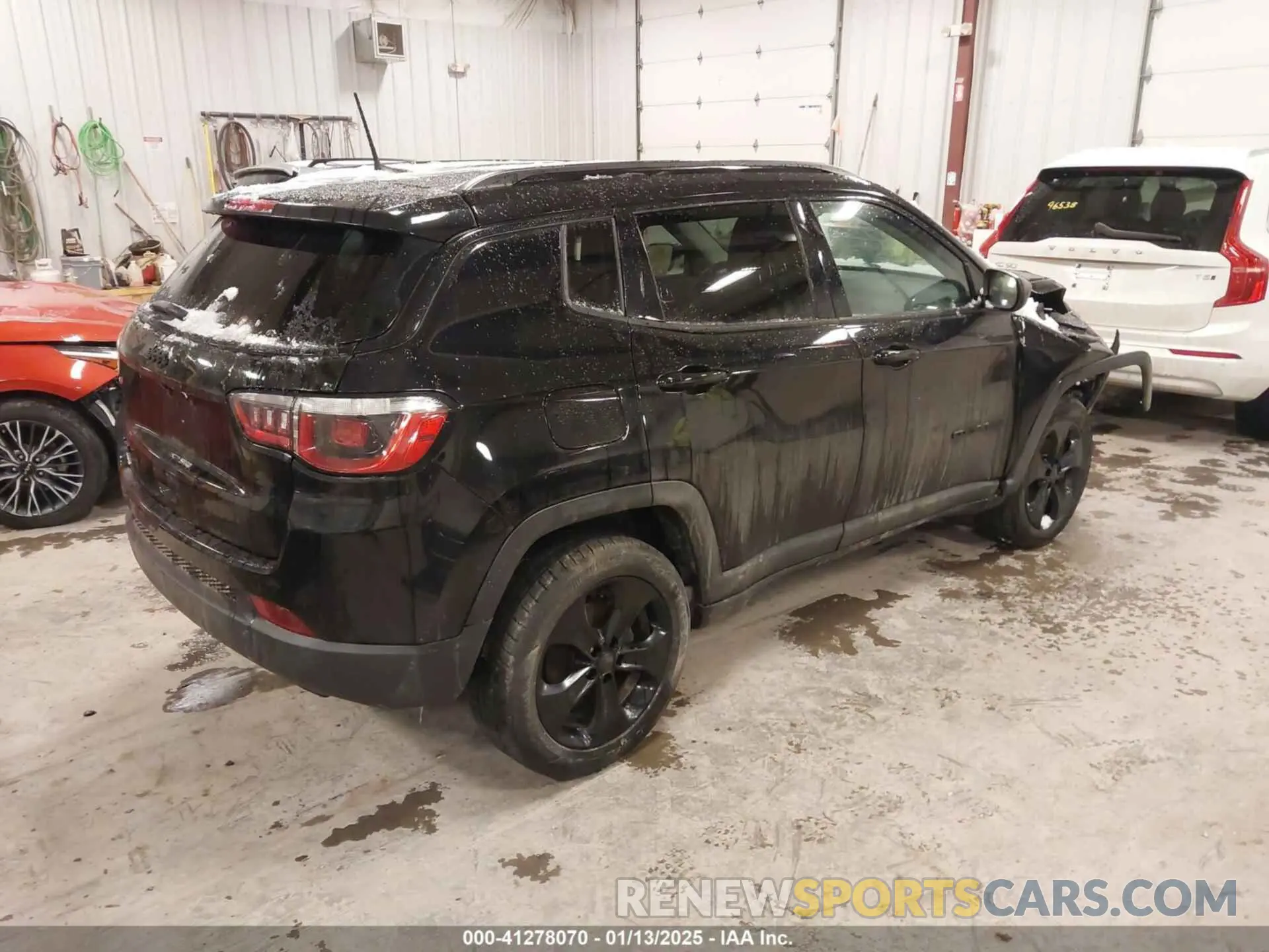 4 Photograph of a damaged car 3C4NJDBB0KT838995 JEEP COMPASS 2019