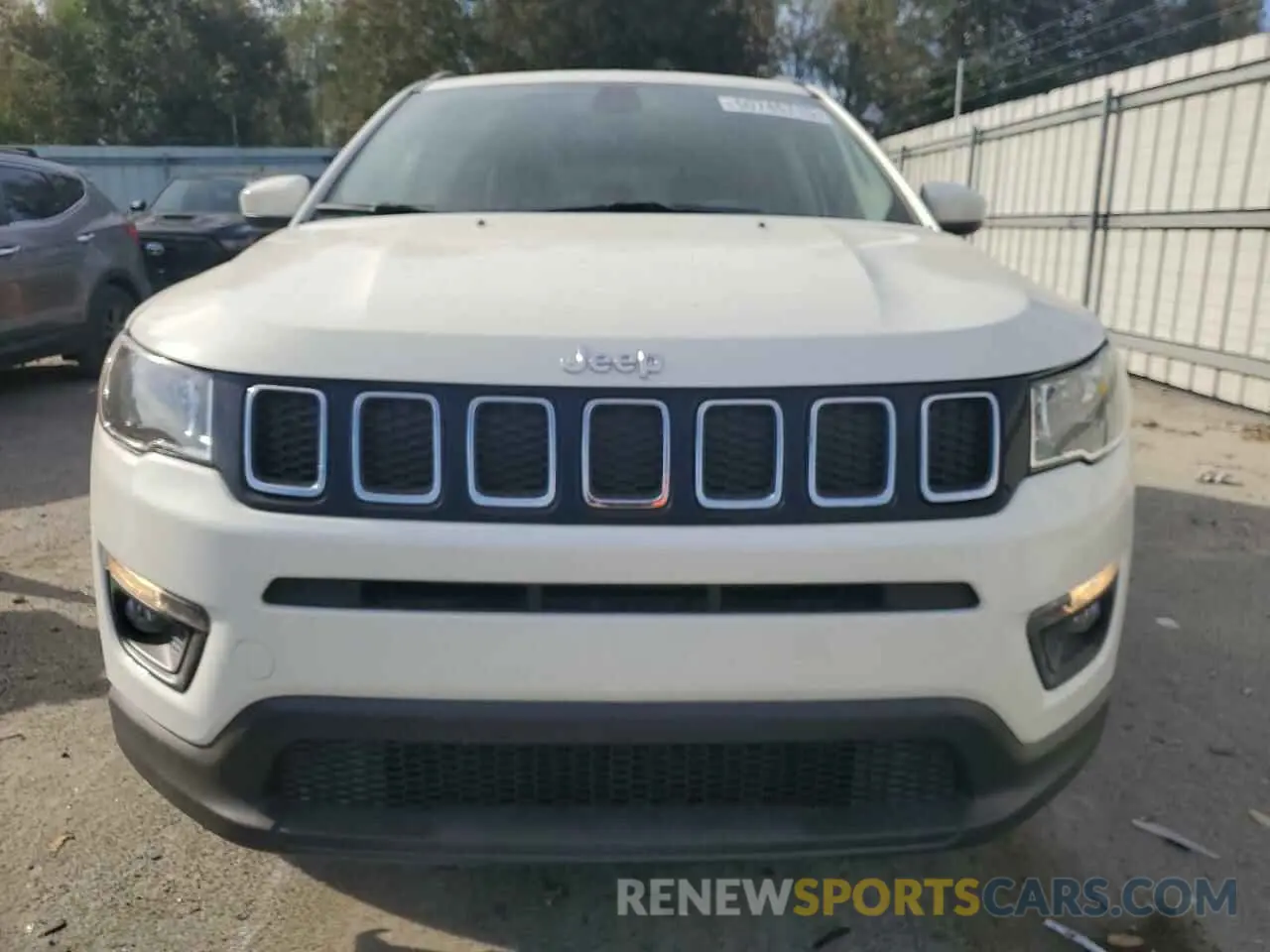 5 Фотография поврежденного автомобиля 3C4NJDBB1KT593866 JEEP COMPASS 2019