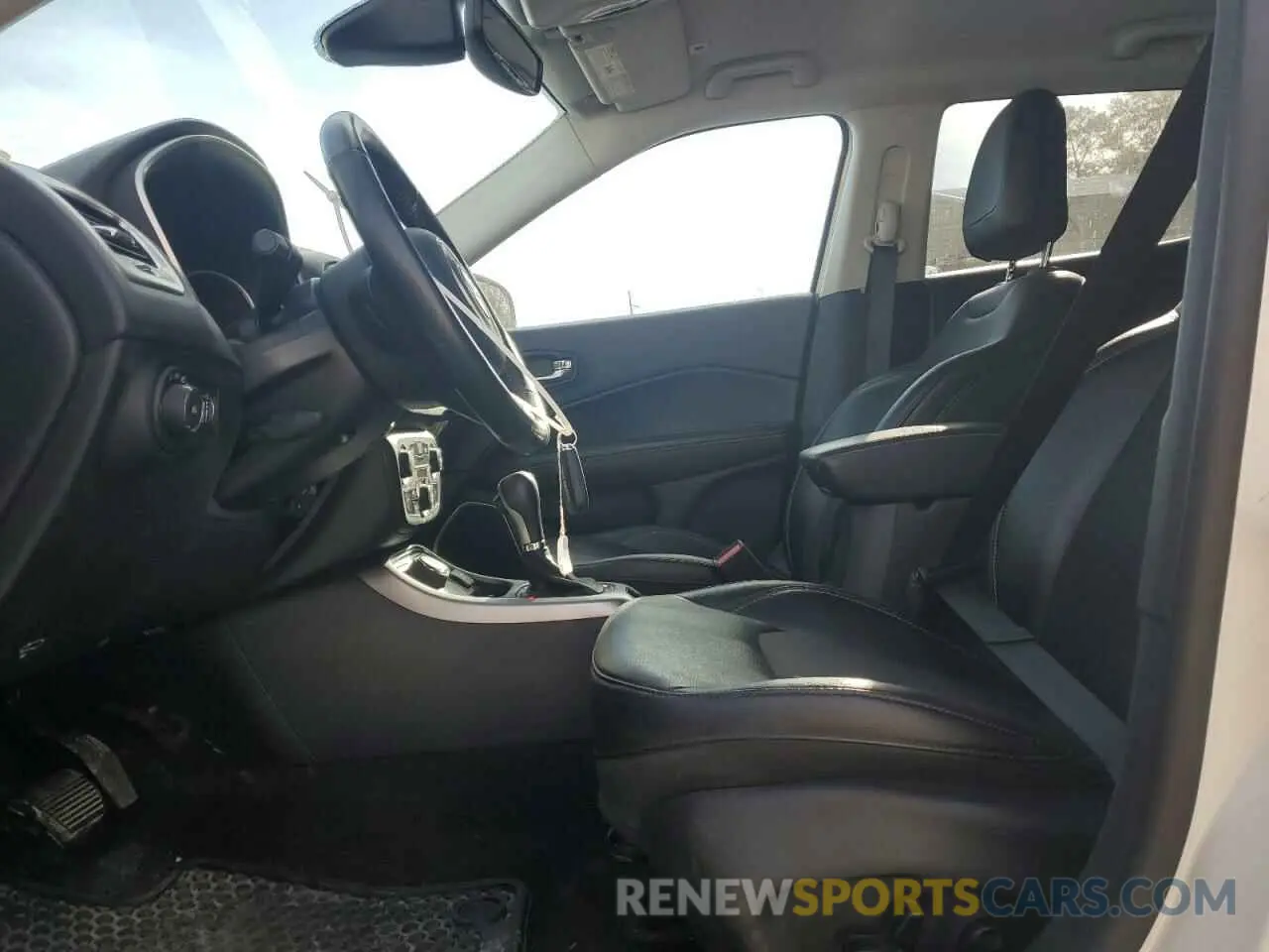 7 Фотография поврежденного автомобиля 3C4NJDBB1KT593866 JEEP COMPASS 2019