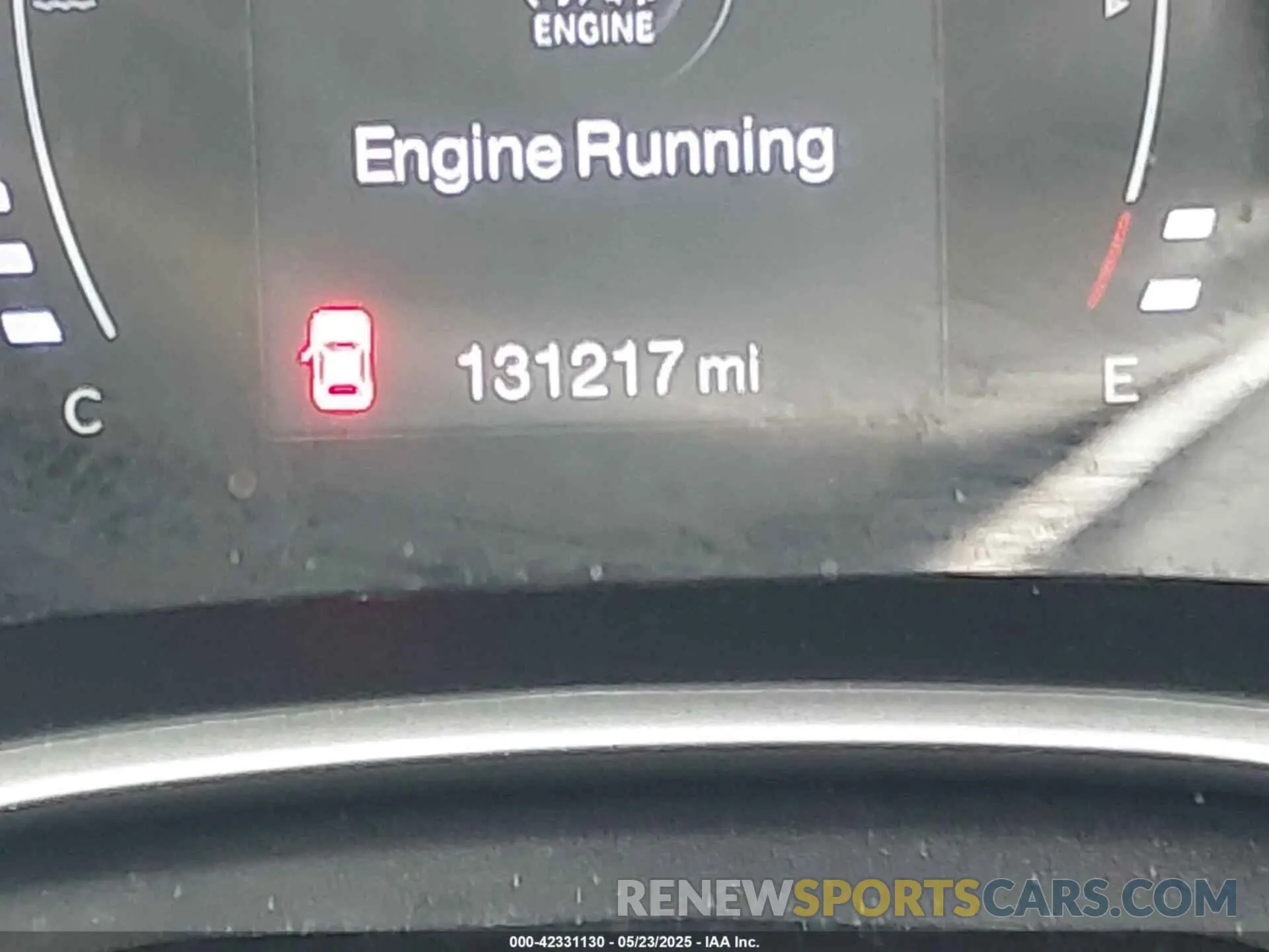 16 Photograph of a damaged car 3C4NJDBB1KT639082 JEEP COMPASS 2019