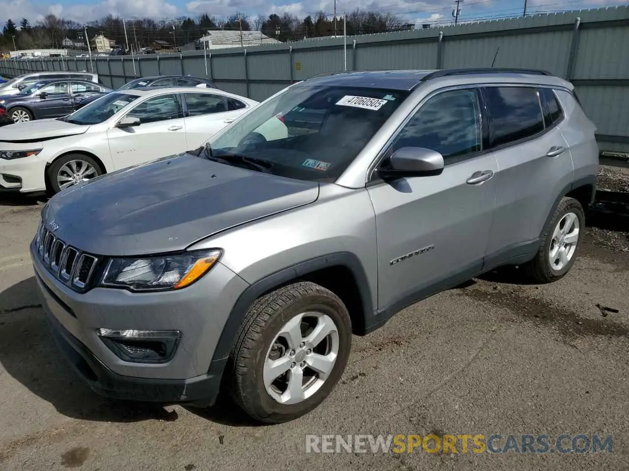 1 Photograph of a damaged car 3C4NJDBB1KT656304 JEEP COMPASS 2019