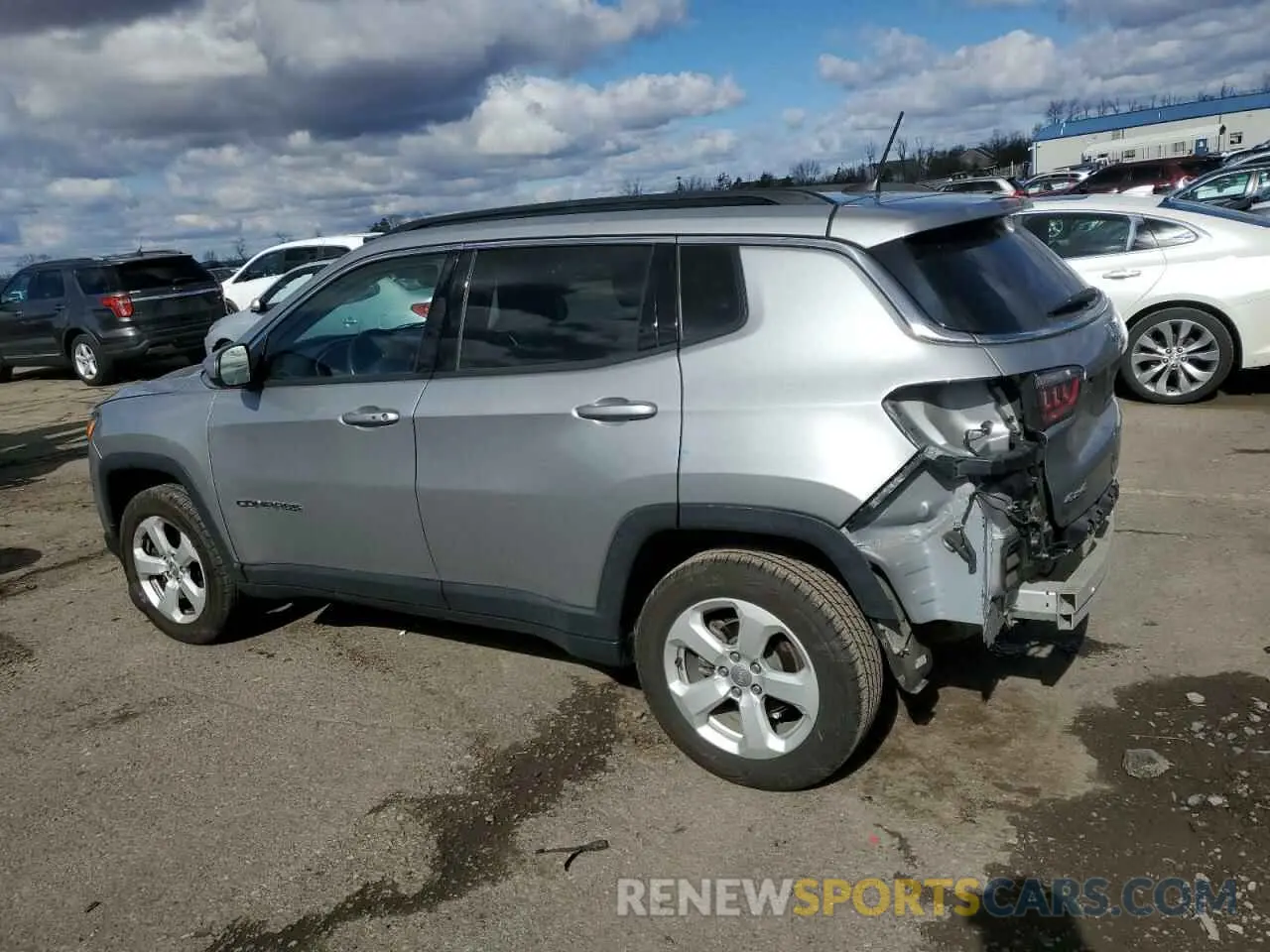 2 Photograph of a damaged car 3C4NJDBB1KT656304 JEEP COMPASS 2019