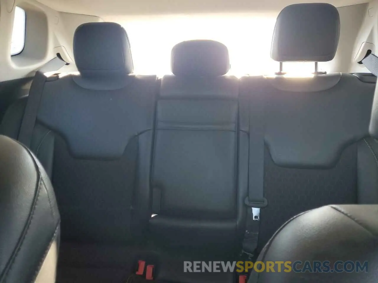 10 Фотография поврежденного автомобиля 3C4NJDBB1KT675127 JEEP COMPASS 2019