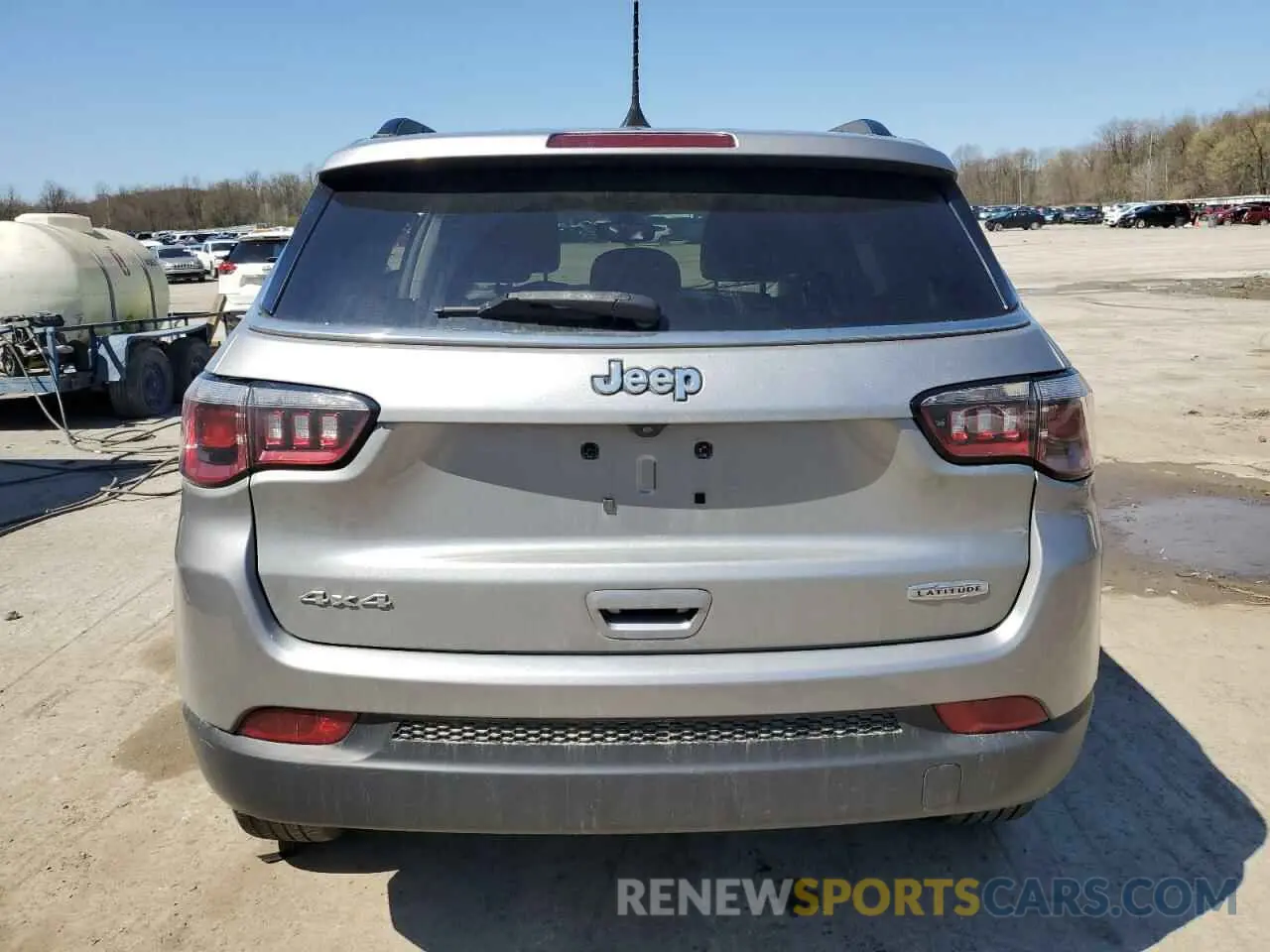 6 Photograph of a damaged car 3C4NJDBB1KT703251 JEEP COMPASS 2019