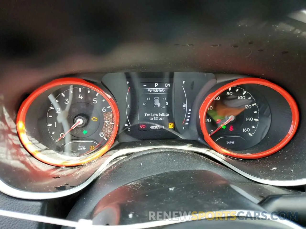 9 Photograph of a damaged car 3C4NJDBB1KT781349 JEEP COMPASS 2019