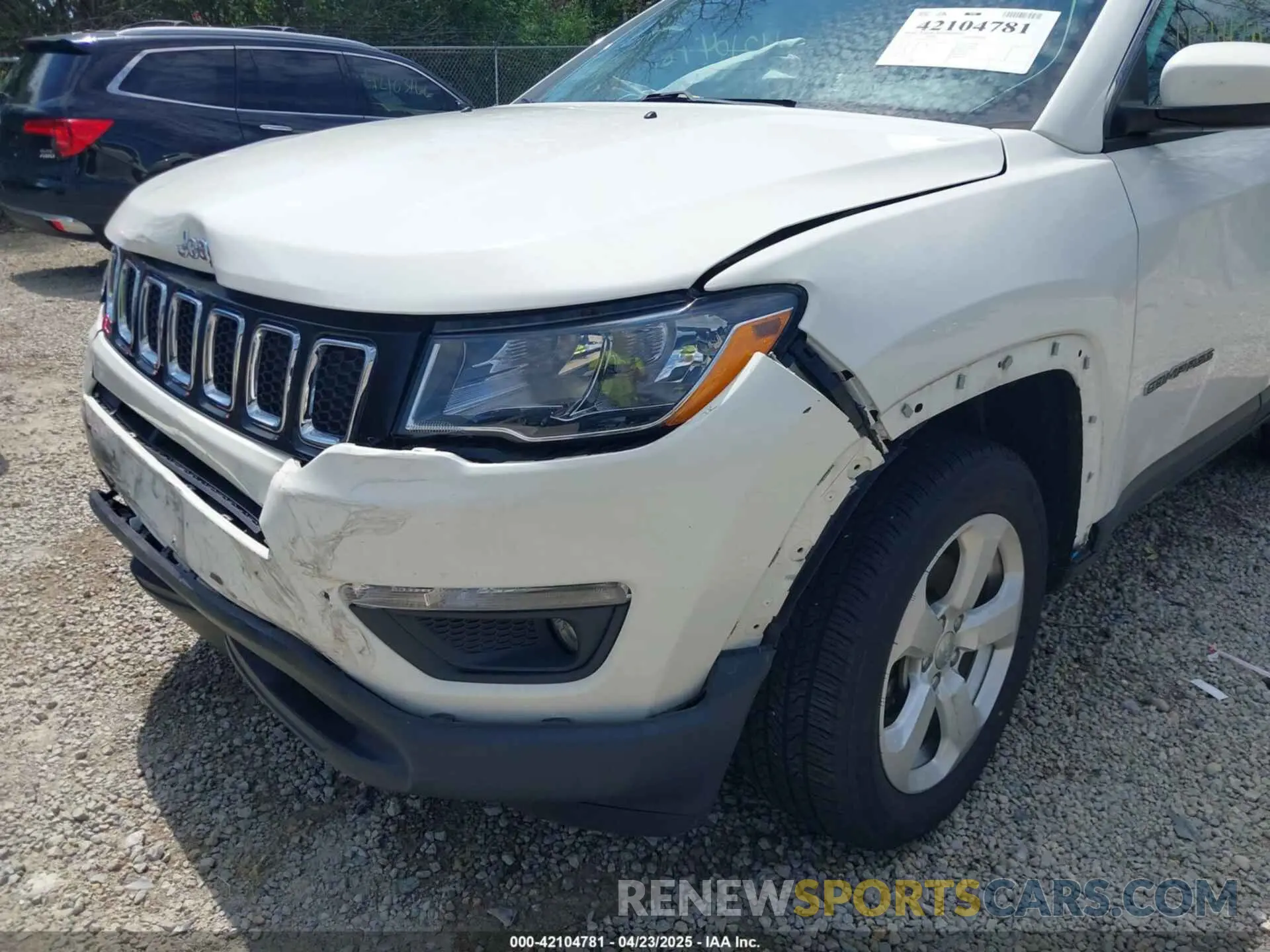 19 Фотография поврежденного автомобиля 3C4NJDBB1KT792223 JEEP COMPASS 2019