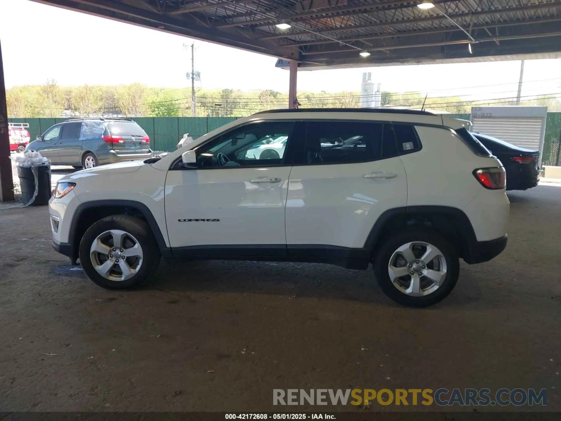14 Фотография поврежденного автомобиля 3C4NJDBB1KT813958 JEEP COMPASS 2019