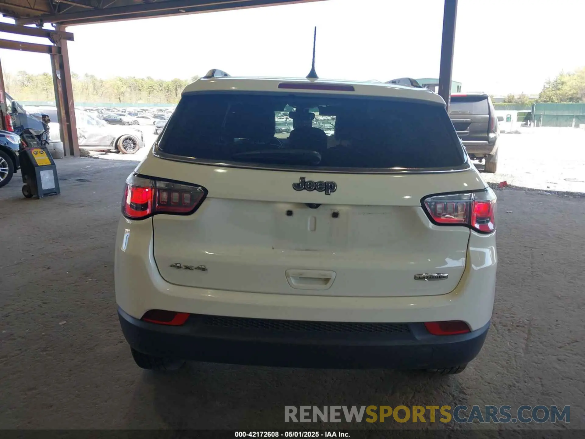 16 Фотография поврежденного автомобиля 3C4NJDBB1KT813958 JEEP COMPASS 2019