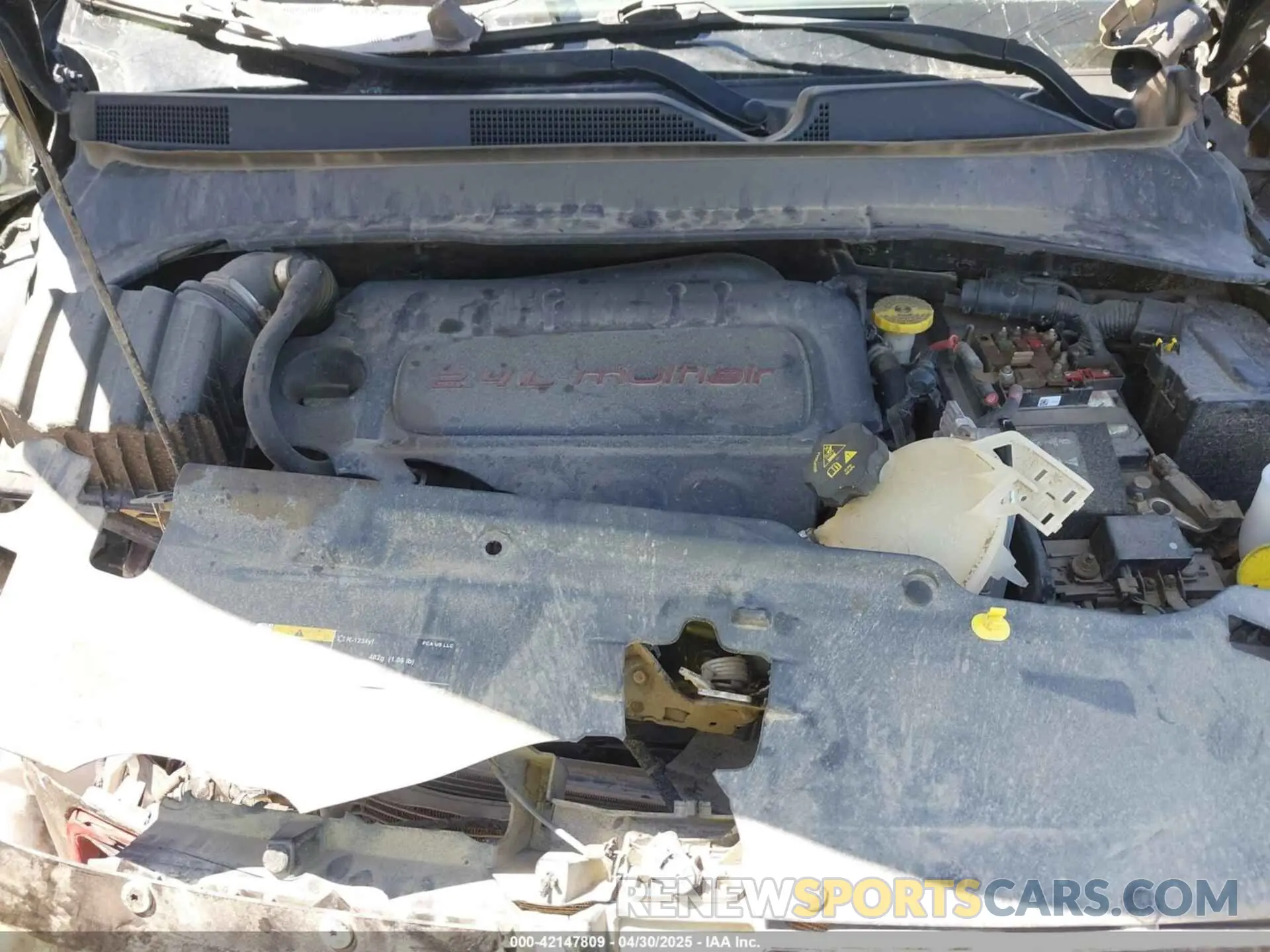 10 Photograph of a damaged car 3C4NJDBB2KT593620 JEEP COMPASS 2019