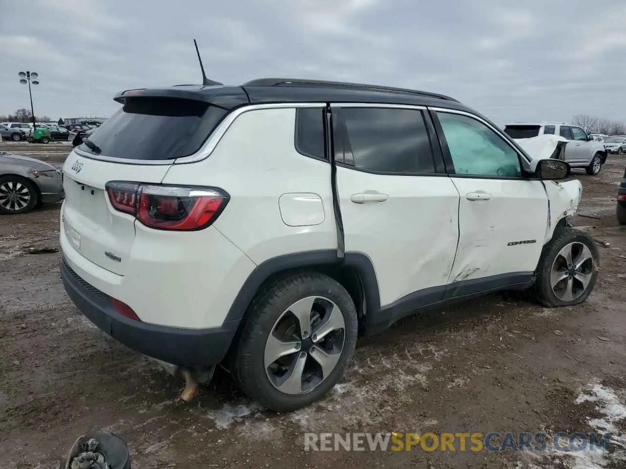3 Photograph of a damaged car 3C4NJDBB2KT600968 JEEP COMPASS 2019