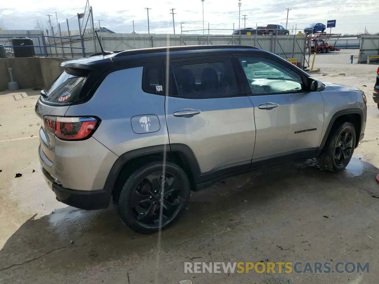 3 Photograph of a damaged car 3C4NJDBB2KT621111 JEEP COMPASS 2019