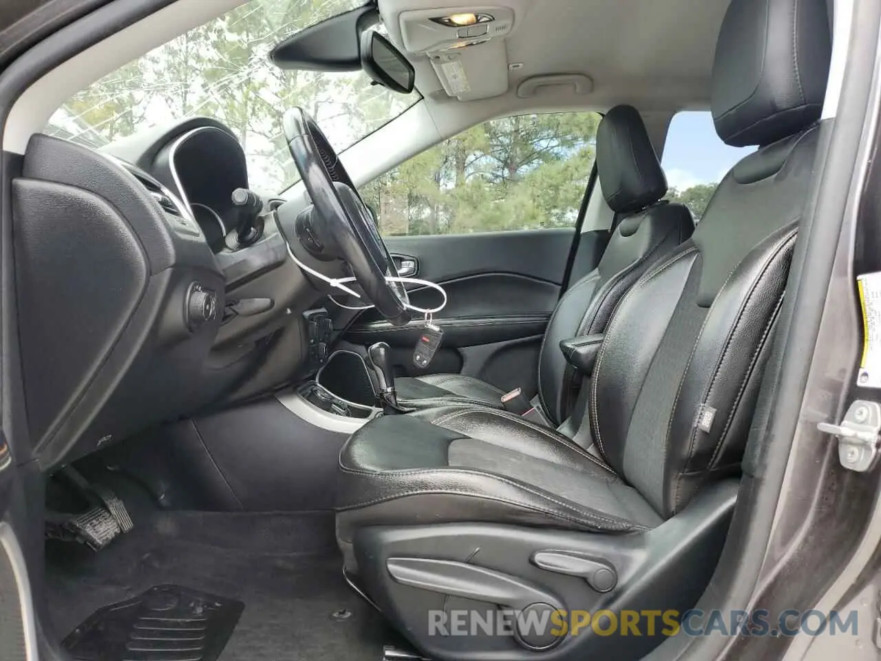 7 Photograph of a damaged car 3C4NJDBB2KT704117 JEEP COMPASS 2019