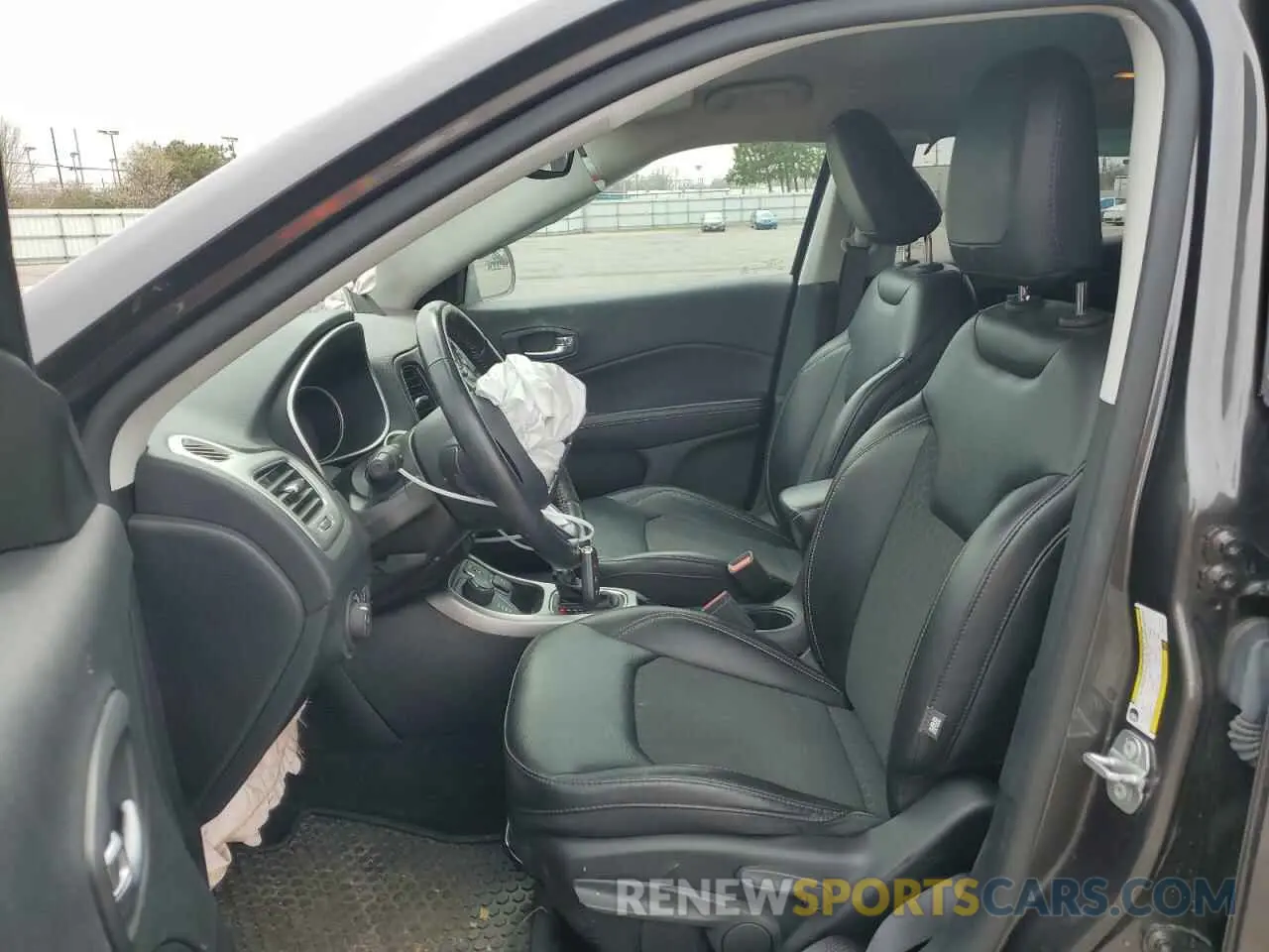 7 Photograph of a damaged car 3C4NJDBB2KT734797 JEEP COMPASS 2019