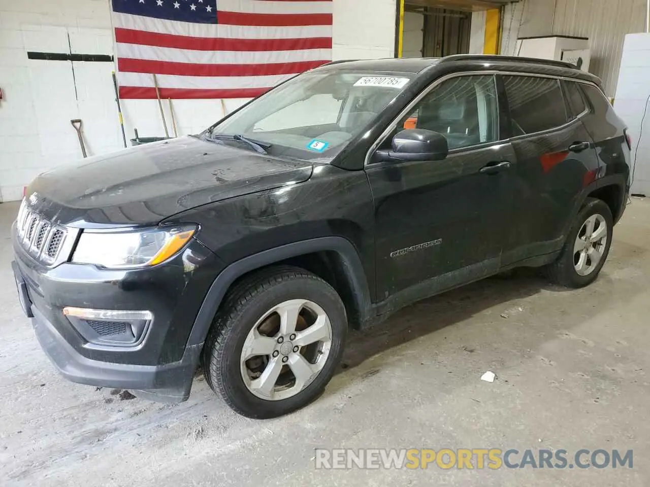 1 Photograph of a damaged car 3C4NJDBB2KT786690 JEEP COMPASS 2019