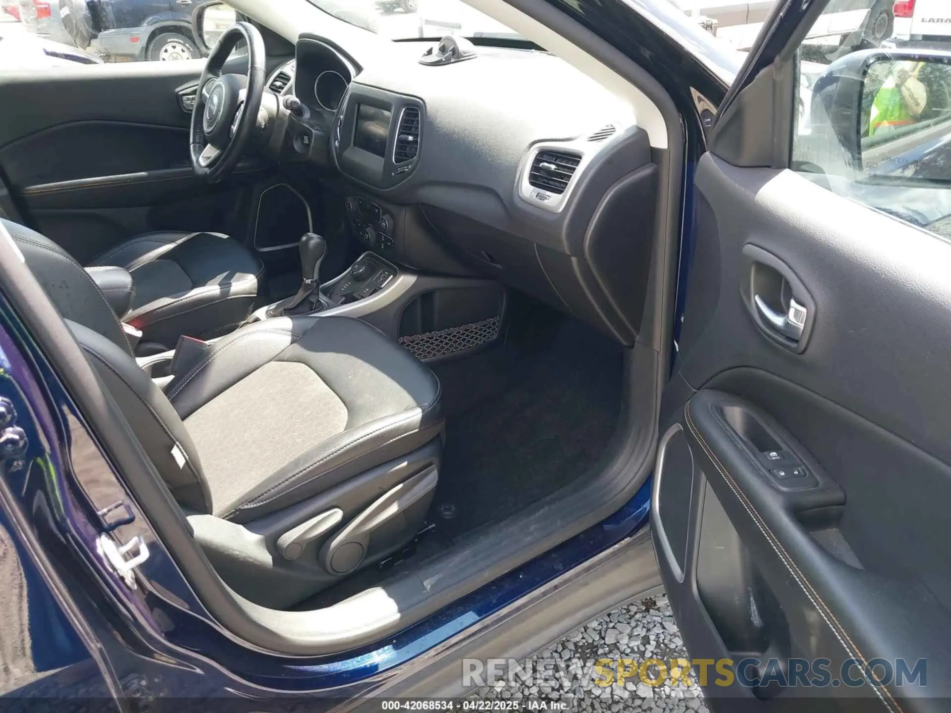 5 Фотография поврежденного автомобиля 3C4NJDBB3KT846931 JEEP COMPASS 2019