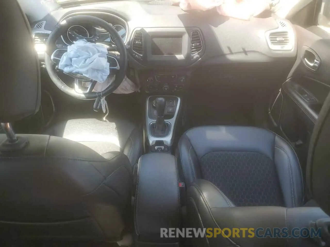 8 Фотография поврежденного автомобиля 3C4NJDBB4KT629291 JEEP COMPASS 2019