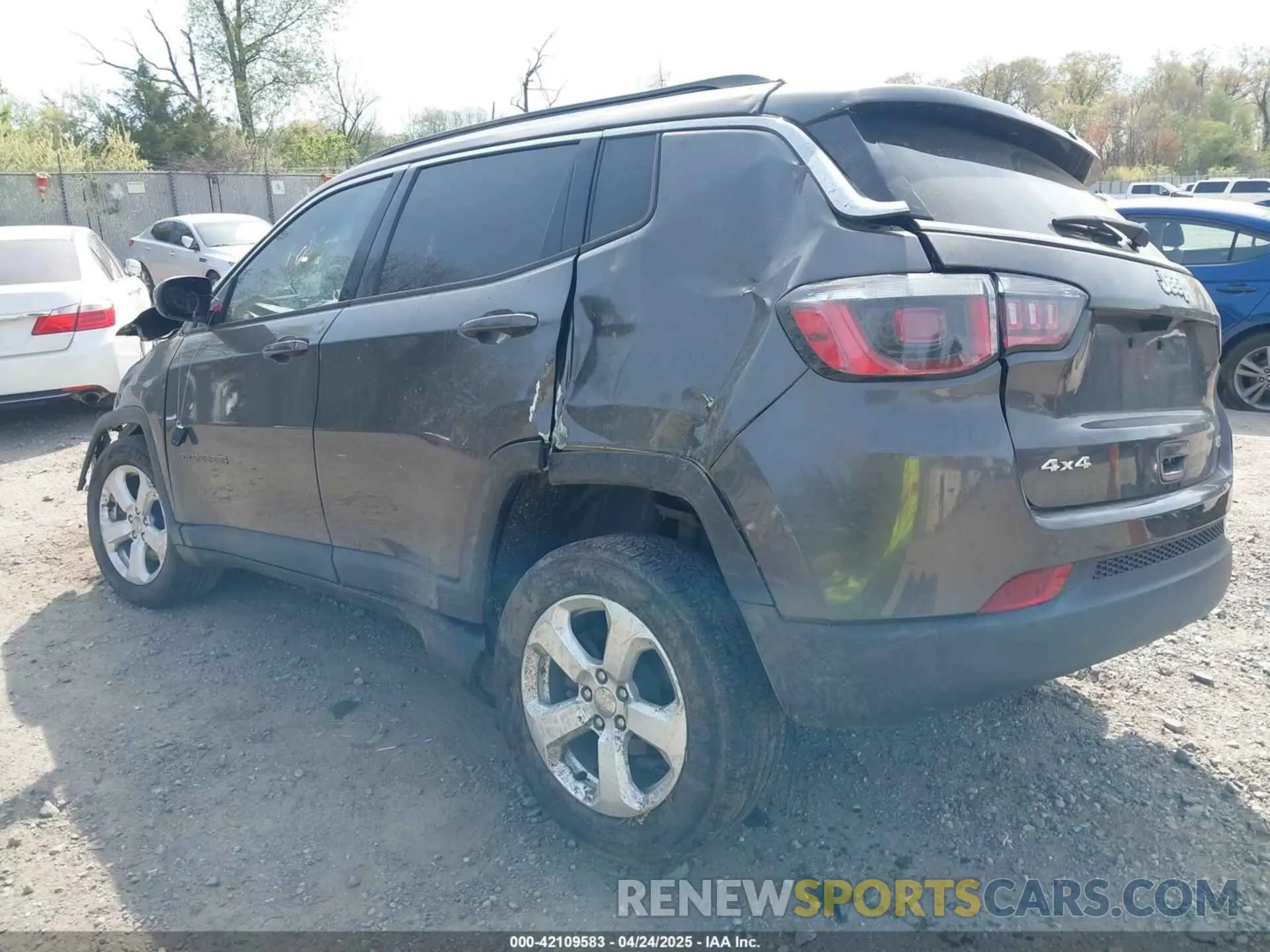 3 Фотография поврежденного автомобиля 3C4NJDBB5KT660906 JEEP COMPASS 2019