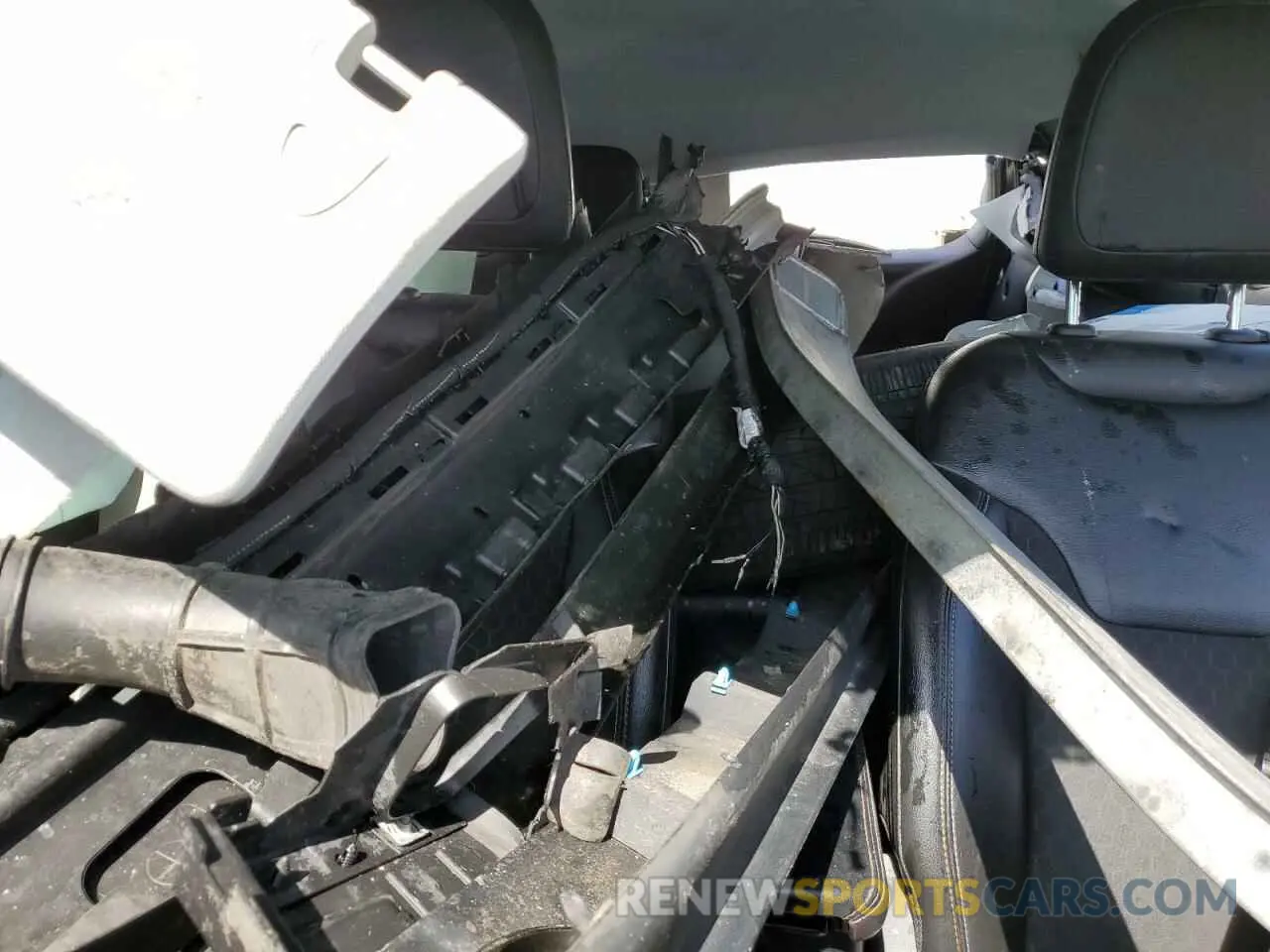 10 Photograph of a damaged car 3C4NJDBB5KT675311 JEEP COMPASS 2019