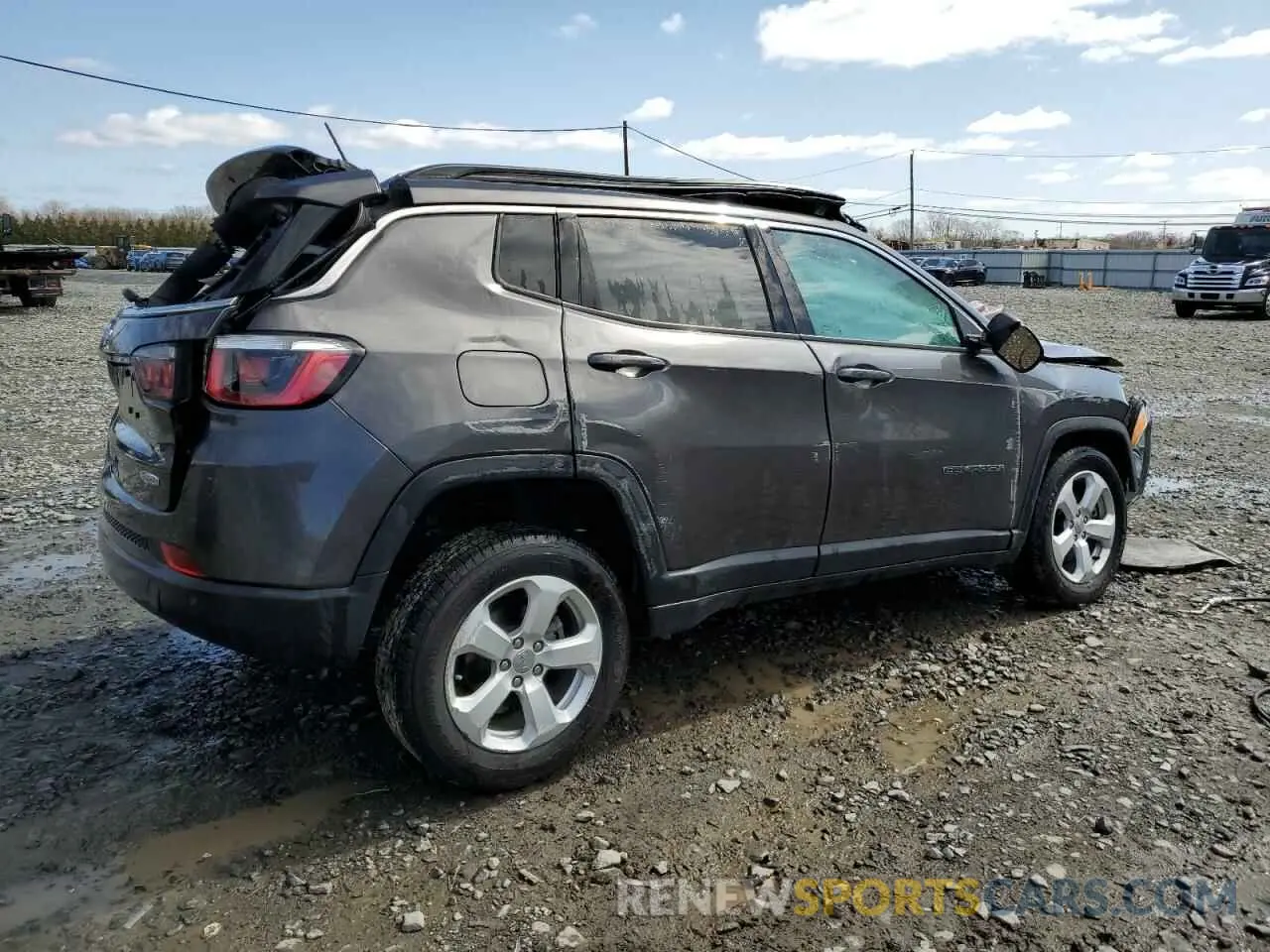 3 Photograph of a damaged car 3C4NJDBB5KT675311 JEEP COMPASS 2019