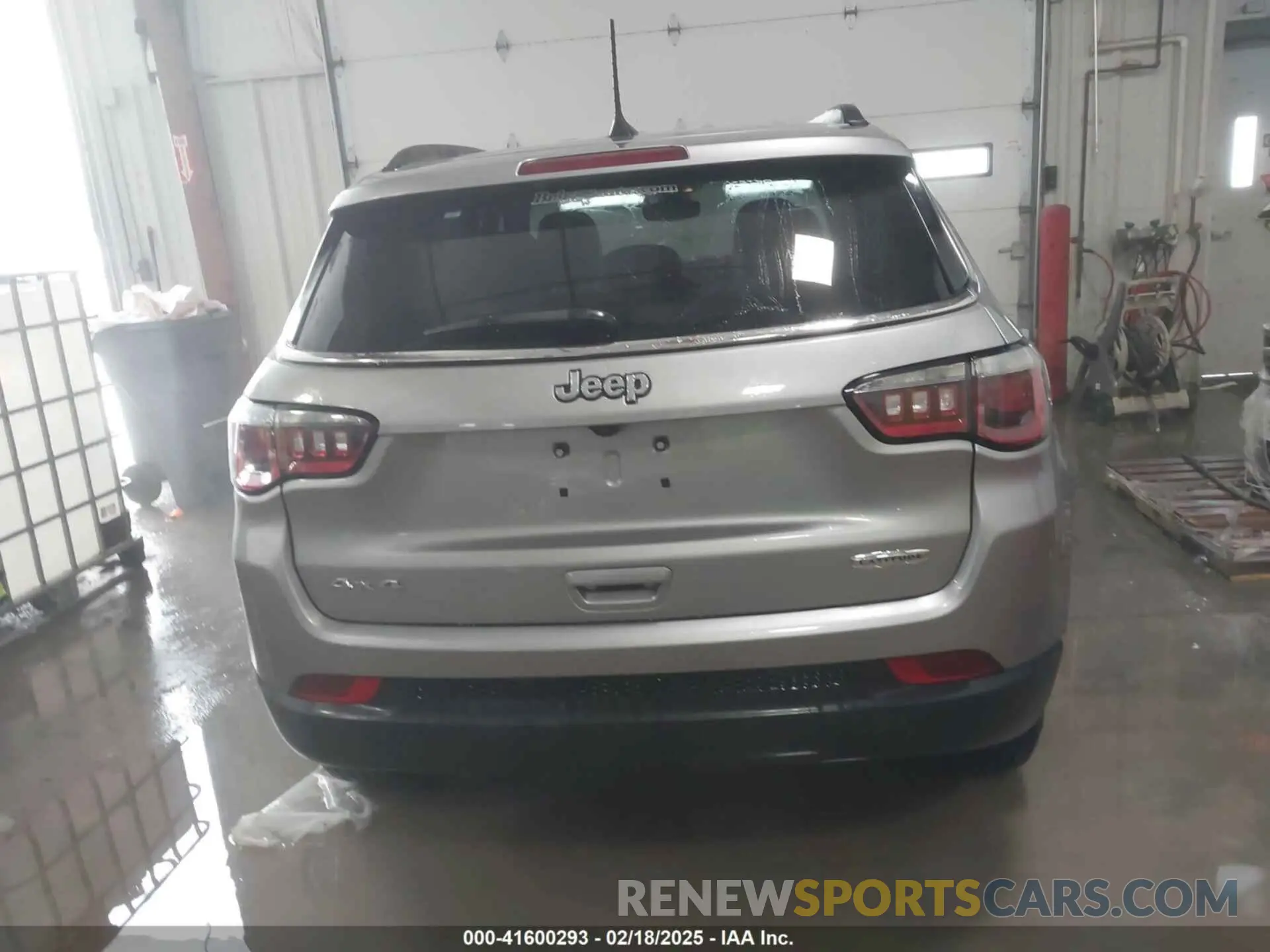 16 Фотография поврежденного автомобиля 3C4NJDBB5KT742005 JEEP COMPASS 2019
